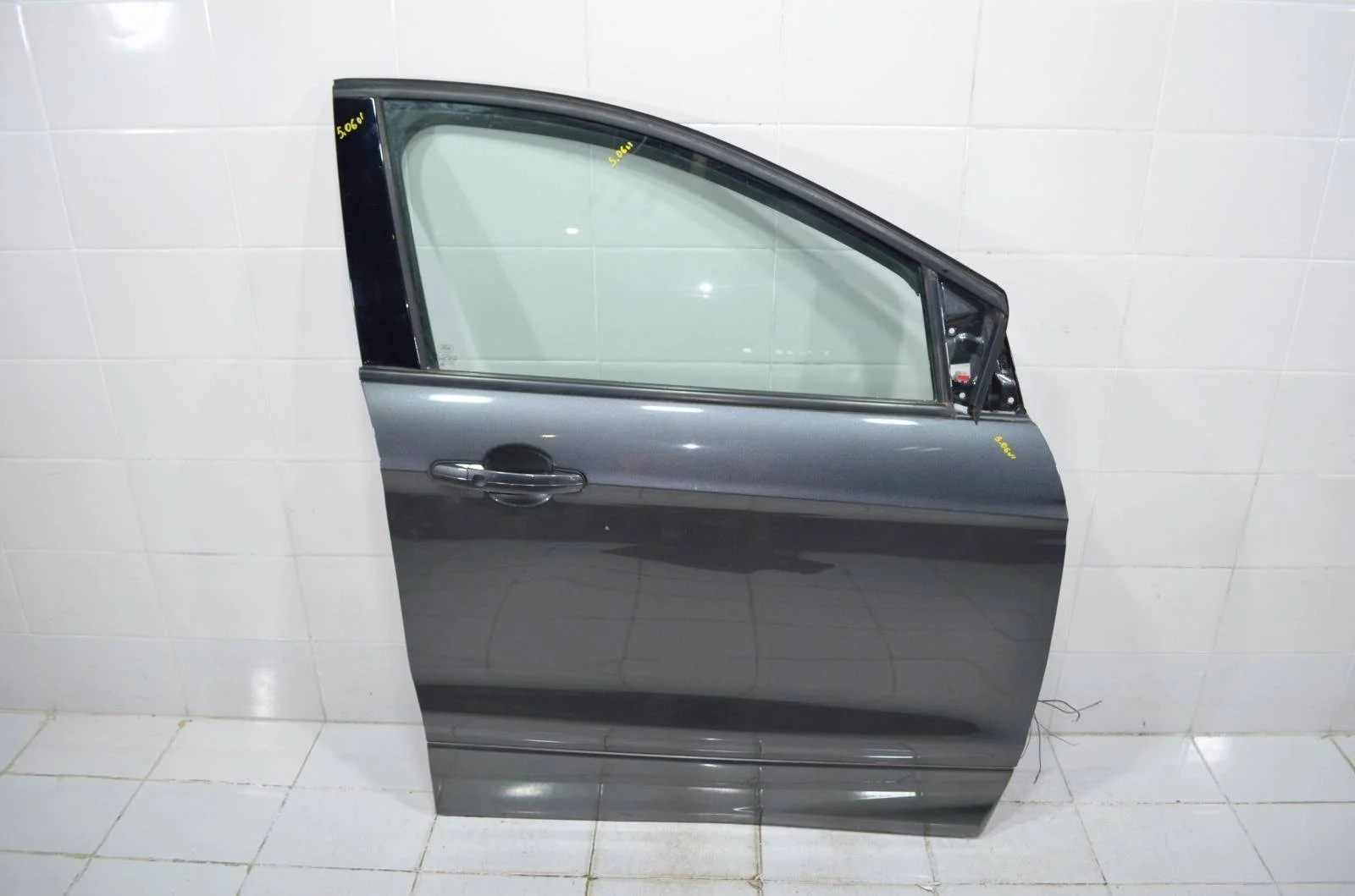 Дверь Ford Kuga 2012+ 2387793 CBS, передняя правая