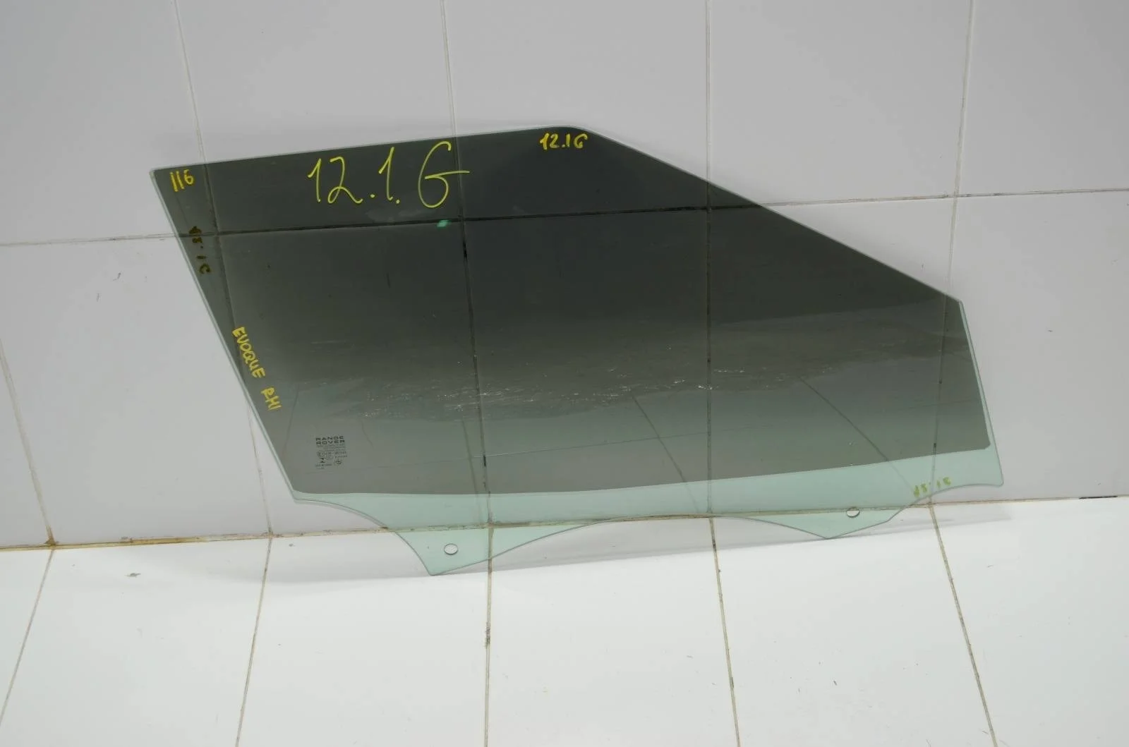 Стекло двери Land Rover RANGE ROVER EVOQUE 2013 LR026302 L538, переднее правое