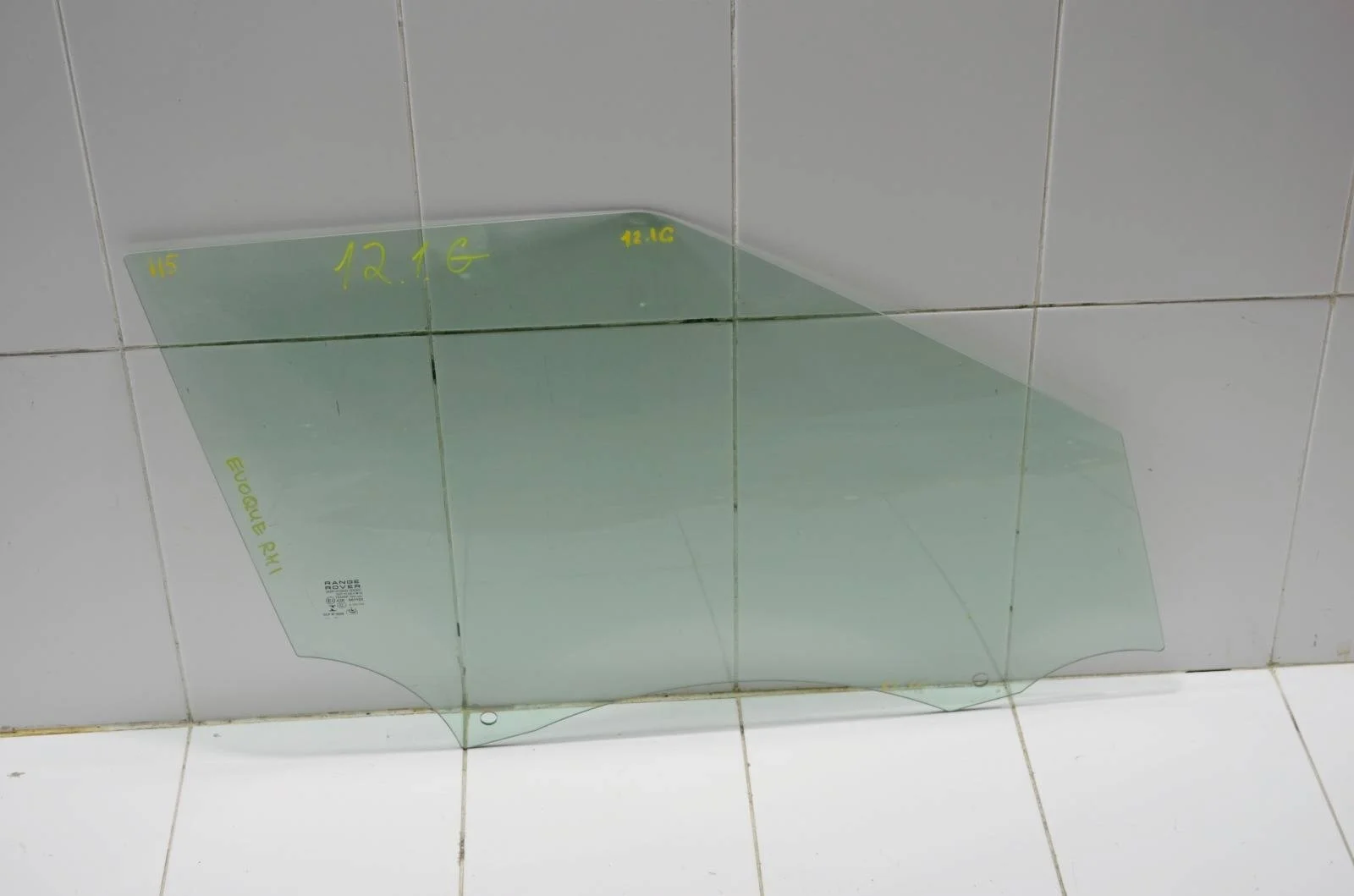 Стекло двери Land Rover RANGE ROVER EVOQUE 2013 LR026302 L538, переднее правое