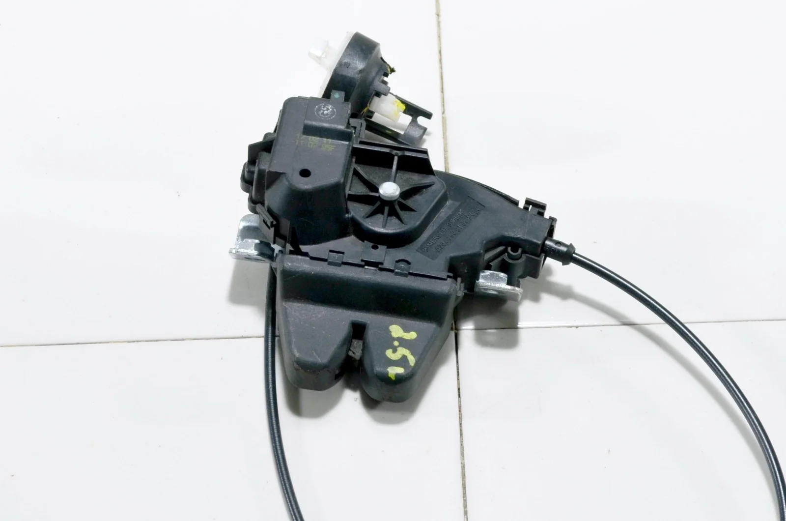 Замок багажника Mercedes Benz C-CLASS A2047500185 C204