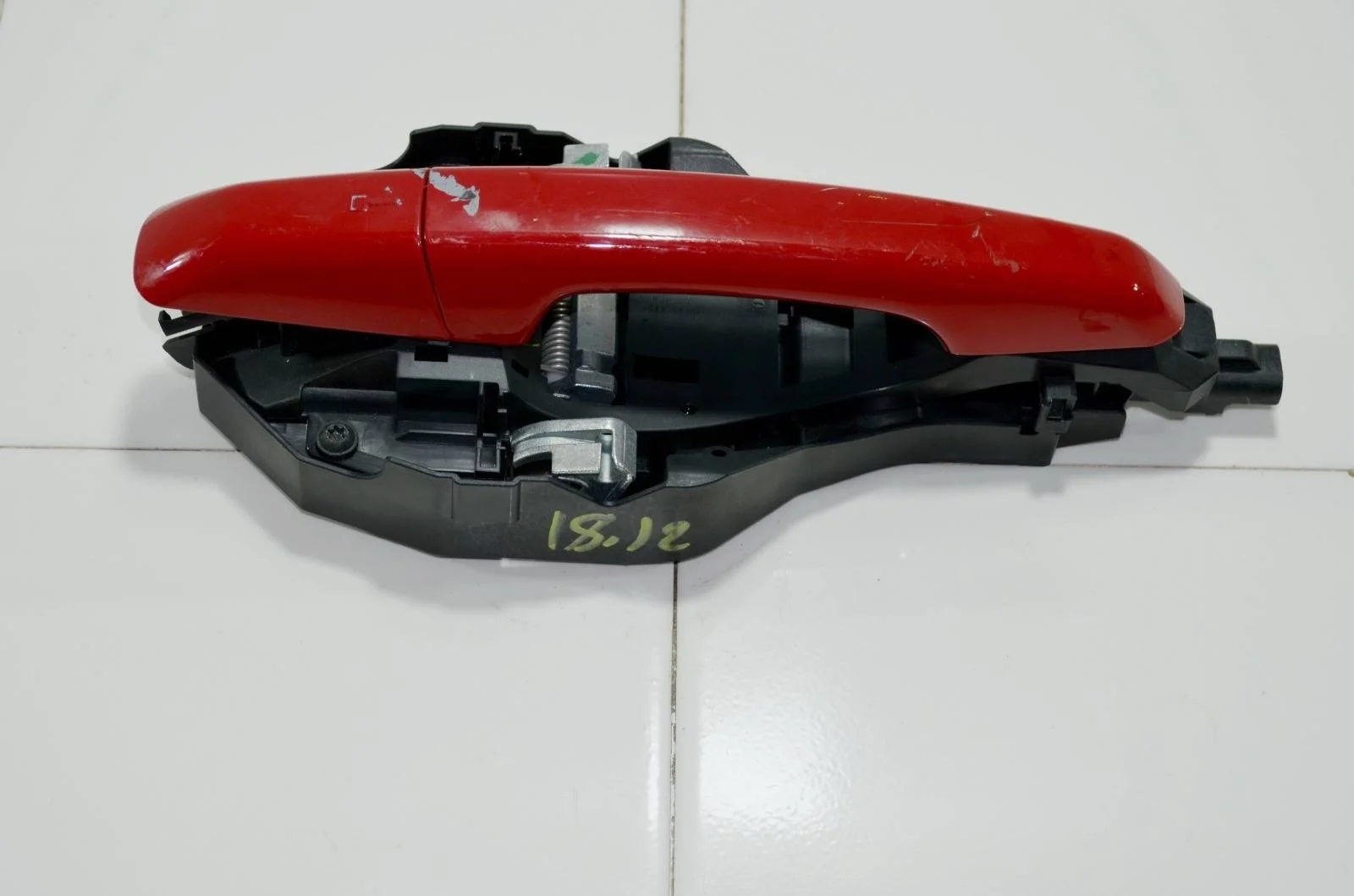 Ручка двери Land Rover DISCOVERY LR061200 L462, передняя левая