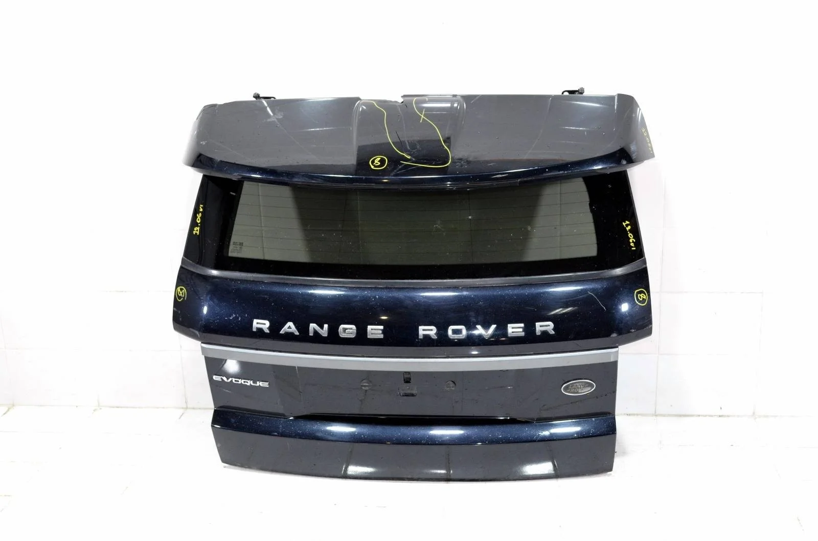 Крышка багажника Land Rover RANGE ROVER EVOQUE 2011-2018 LR064614 L538