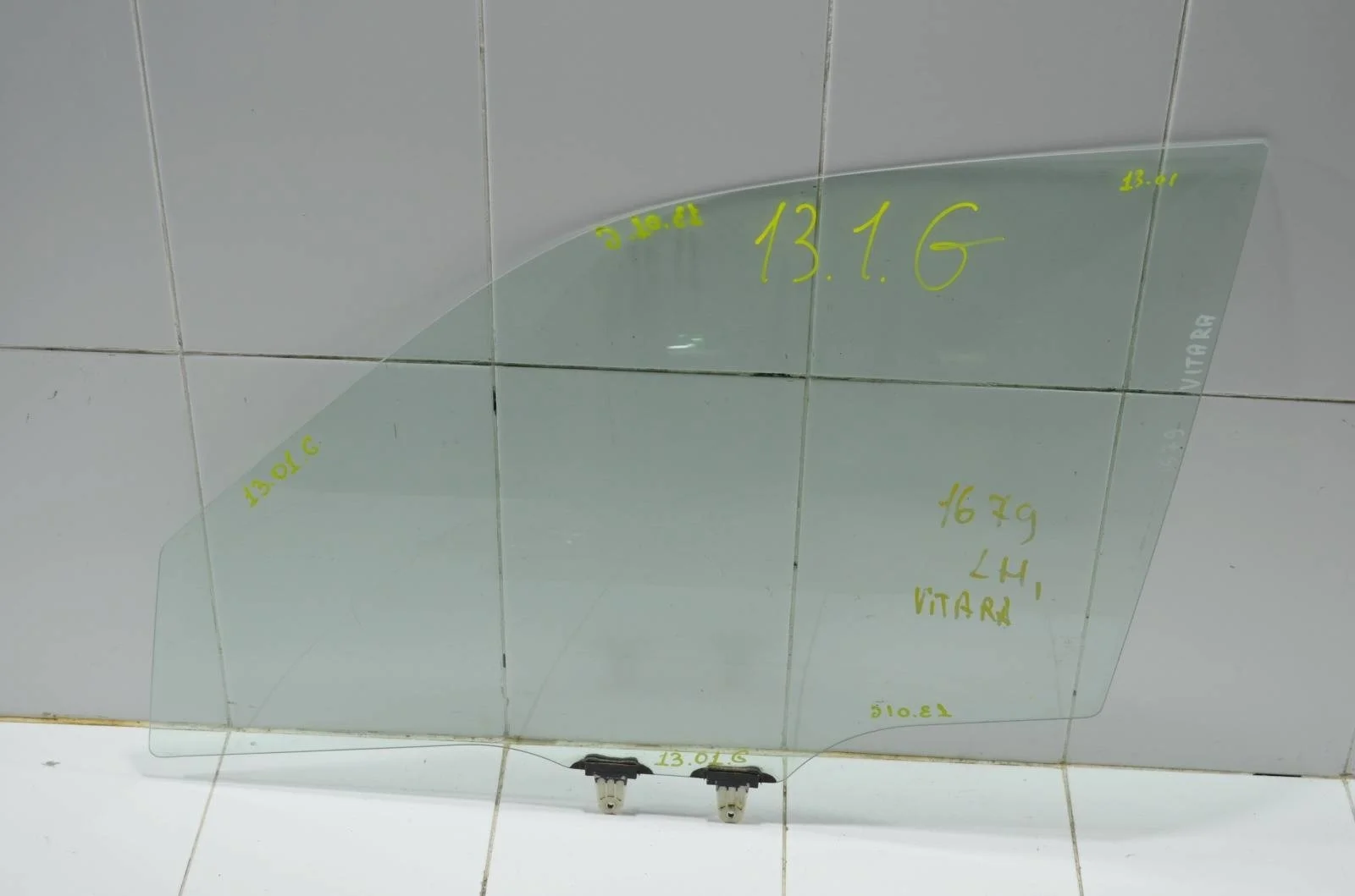 Стекло двери SUZUKI GRAND VITARA 2006+ 8450265J00 JT, переднее левое