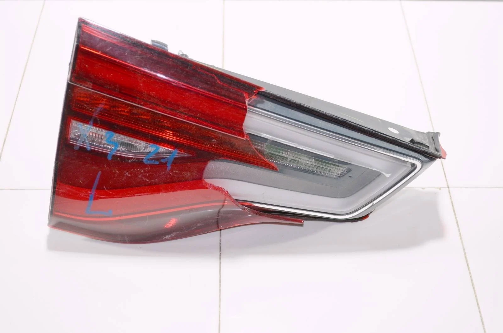 Фонарь BMW X3 63217408743 G01, левый