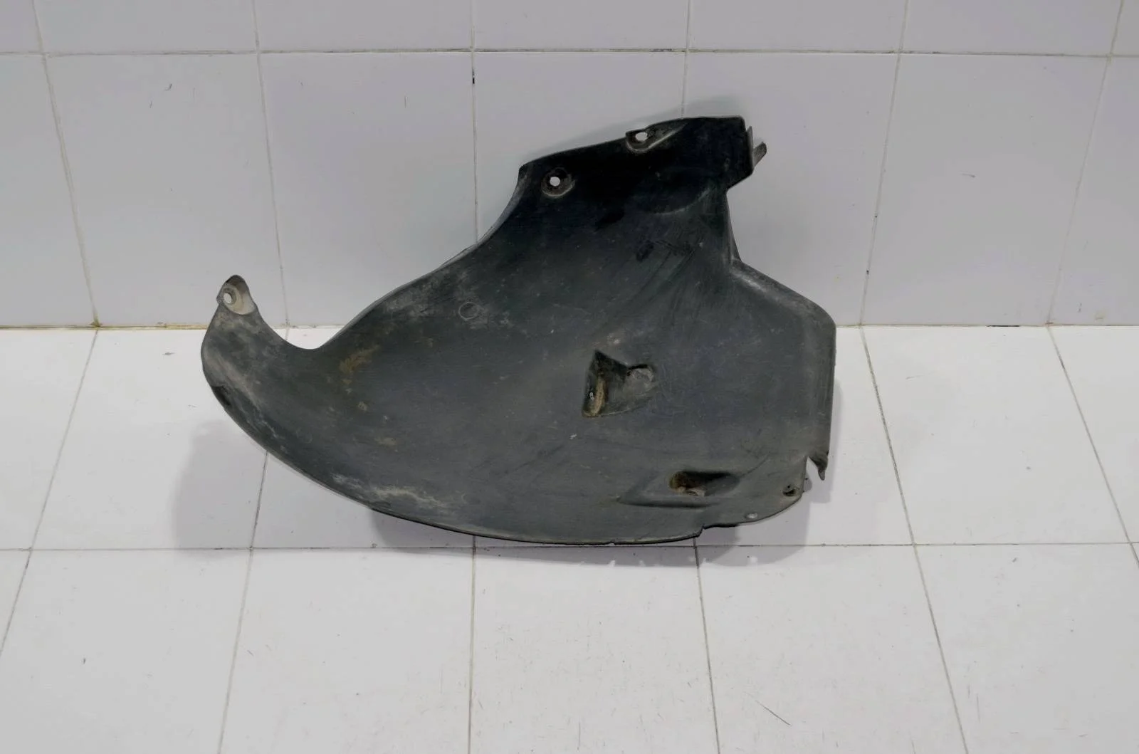 Подкрылок Mercedes Benz E-class A2116901430 W211, передний правый