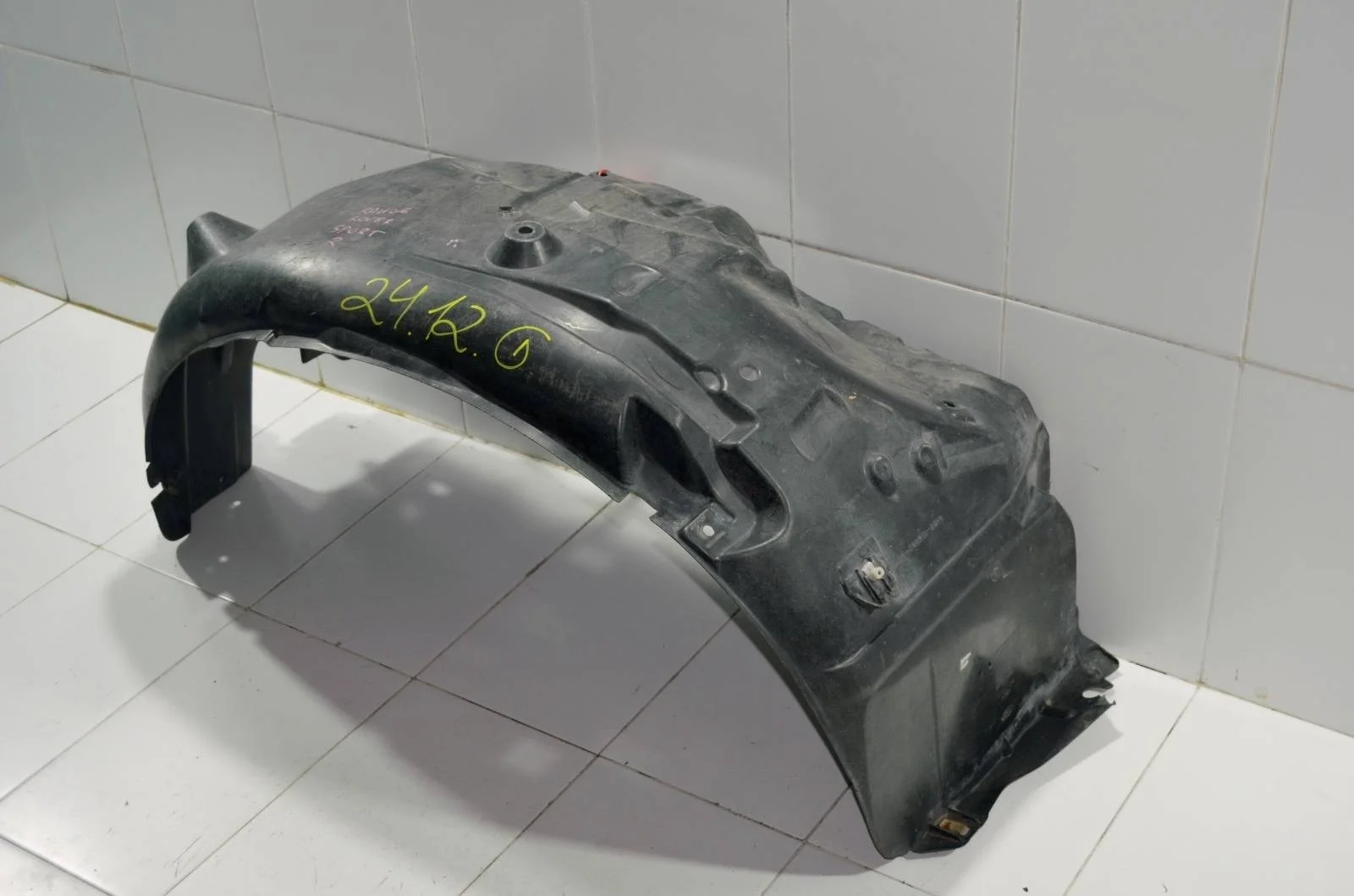 Подкрылок Land Rover RANGE ROVER LR060014 L405, задний правый