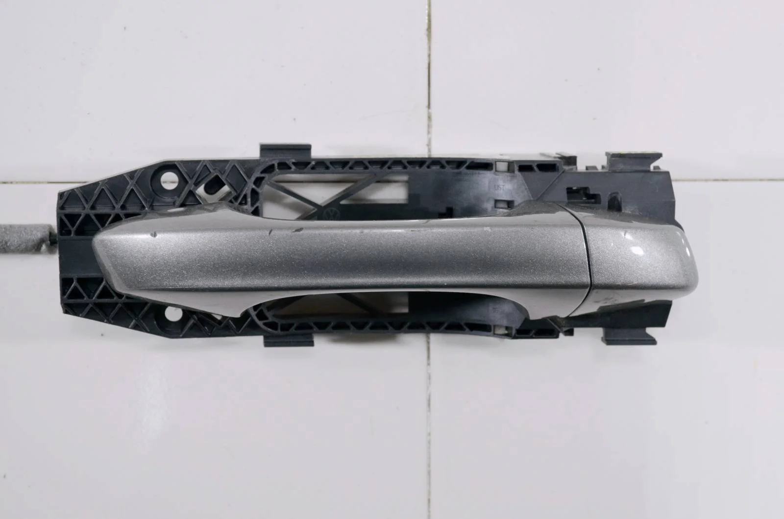 Ручка двери VOLKSWAGEN GOLF 5G0837206N 5G1, задняя правая