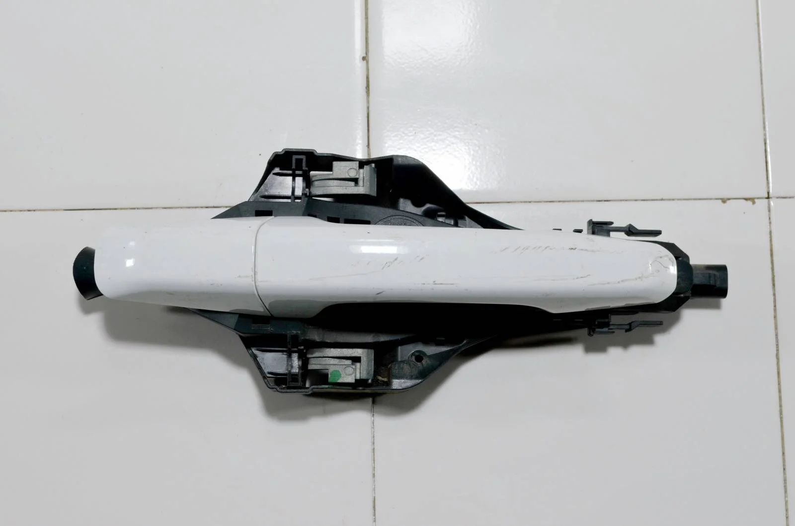 Ручка двери LAND ROVER DISCOVERY SPORT LR055916 L550, передняя правая