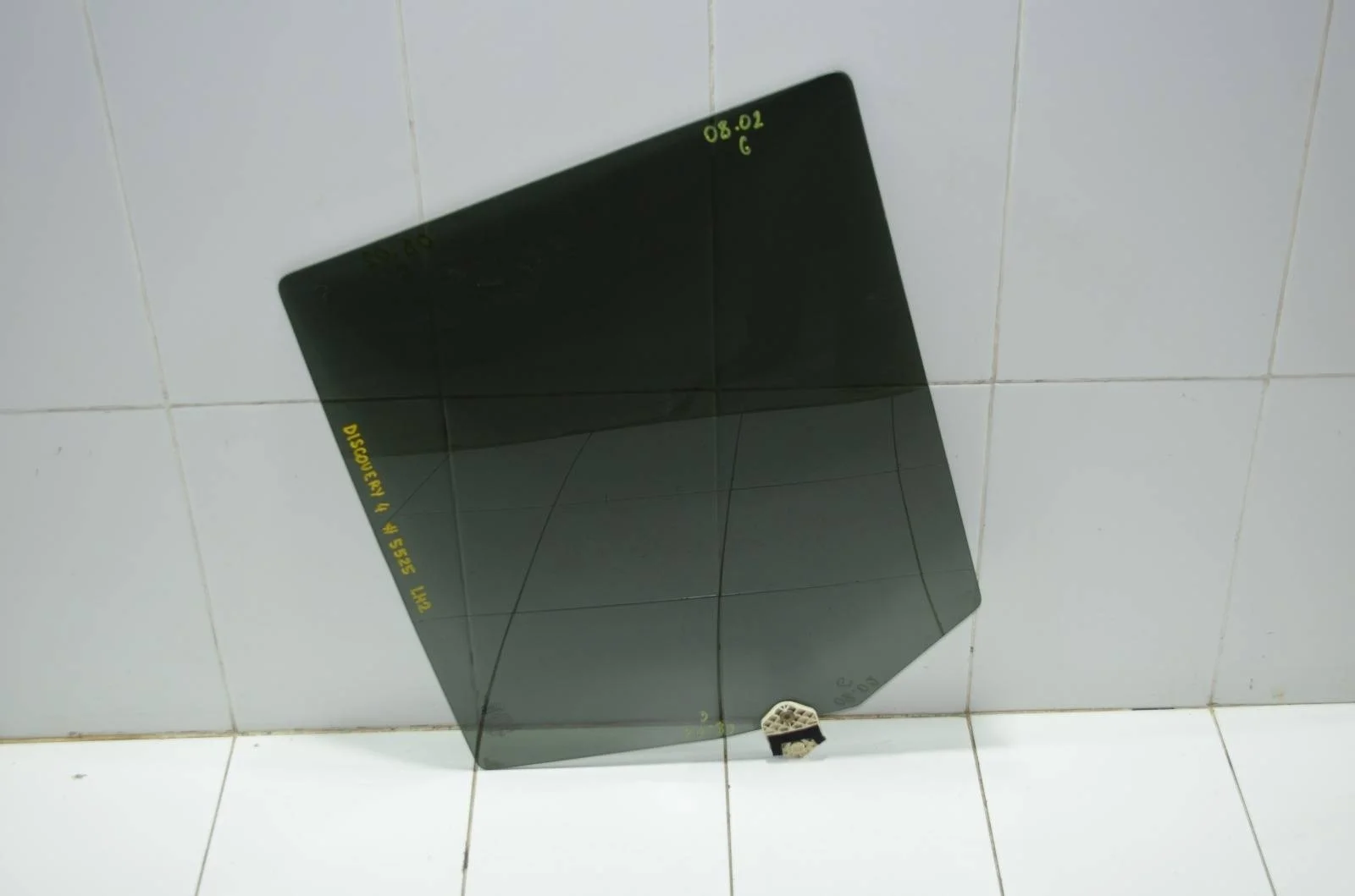 Стекло двери LAND ROVER DISCOVERY 2009—2017 LR041903 L319, заднее левое