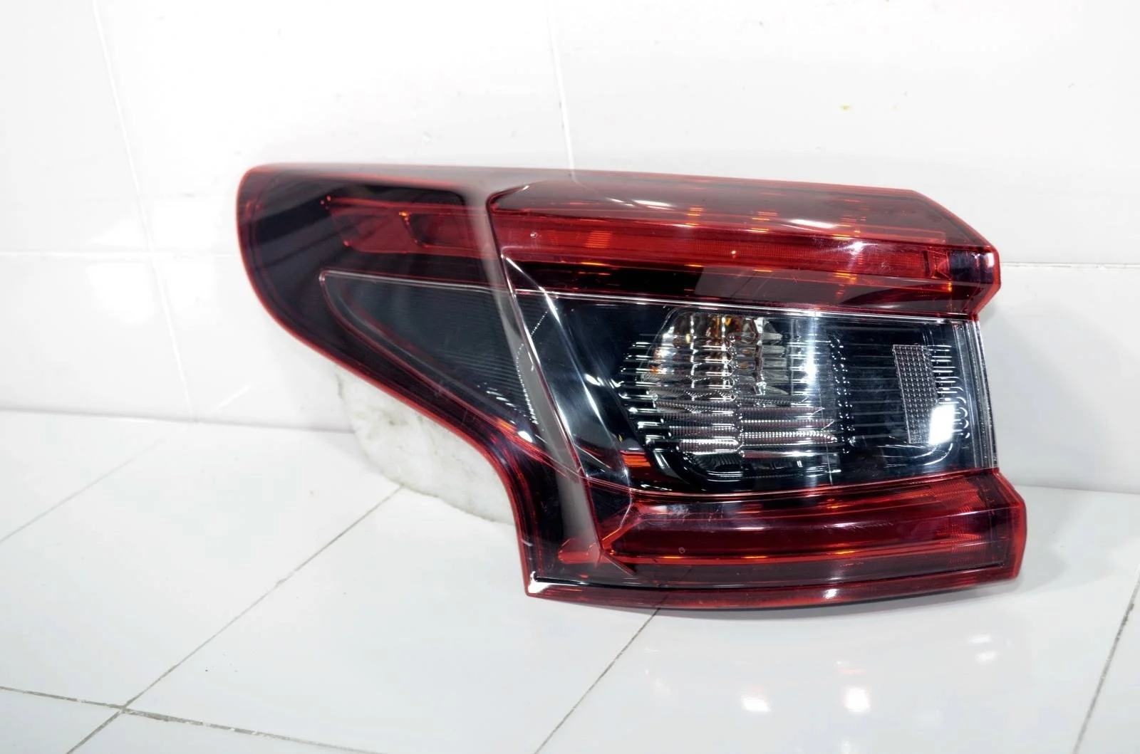 Фонарь NISSAN QASHQAI 2017+ 26555HV00A J11, левый