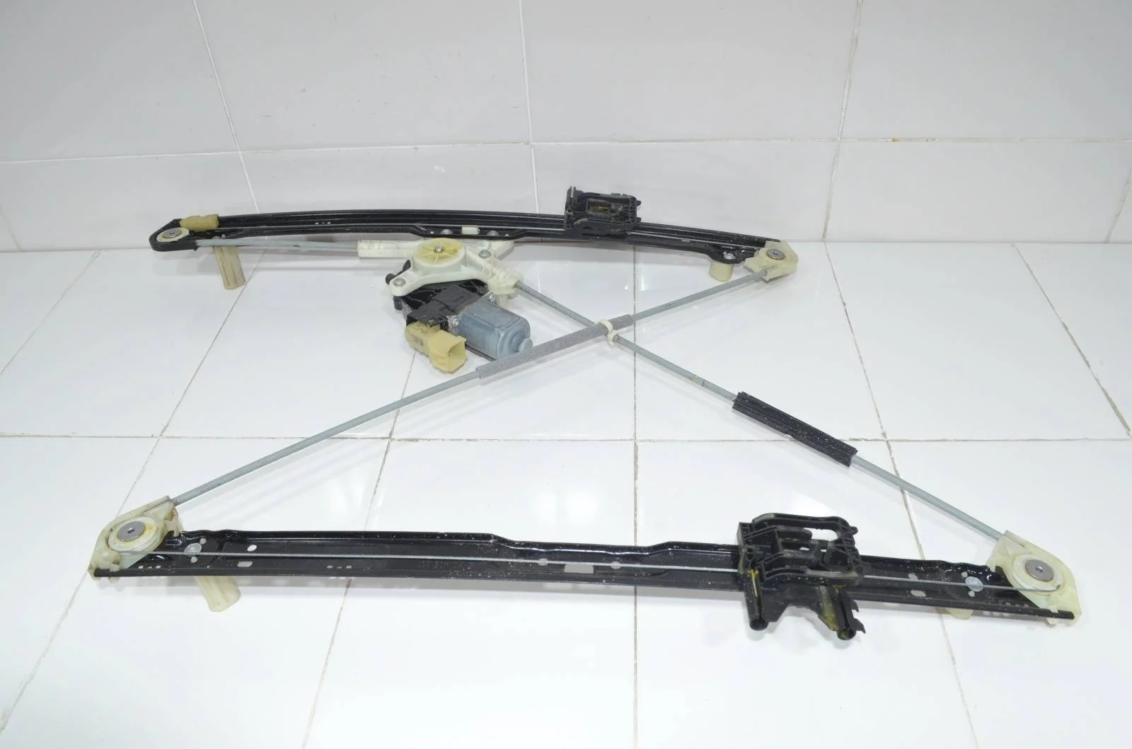 Стеклоподъемник LAND ROVER RANGE ROVER SPORT 2013+ LR057339 L494, передний левый