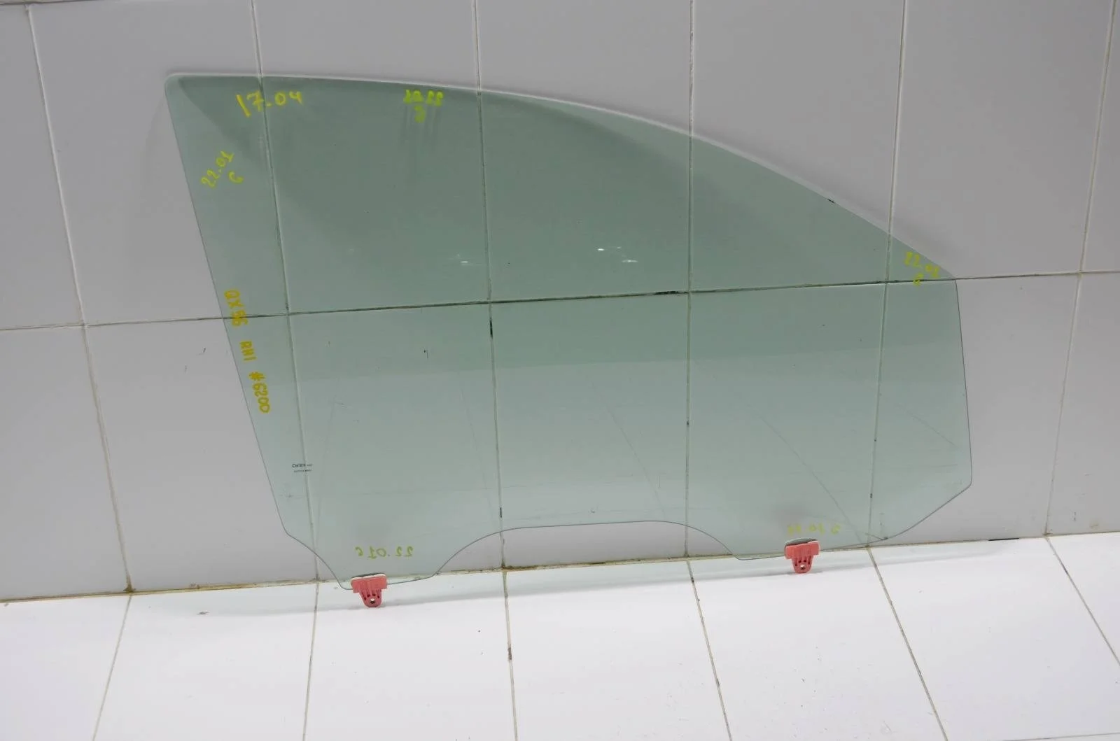 Стекло двери INFINITI QX56 2006 803007S000 JA60, переднее правое