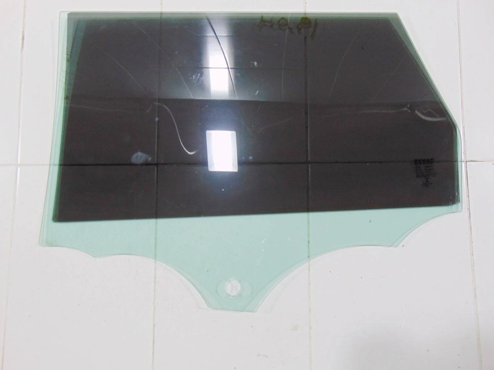 Стекло двери Land Rover RANGE ROVER EVOQUE LR026714 L538, заднее правое