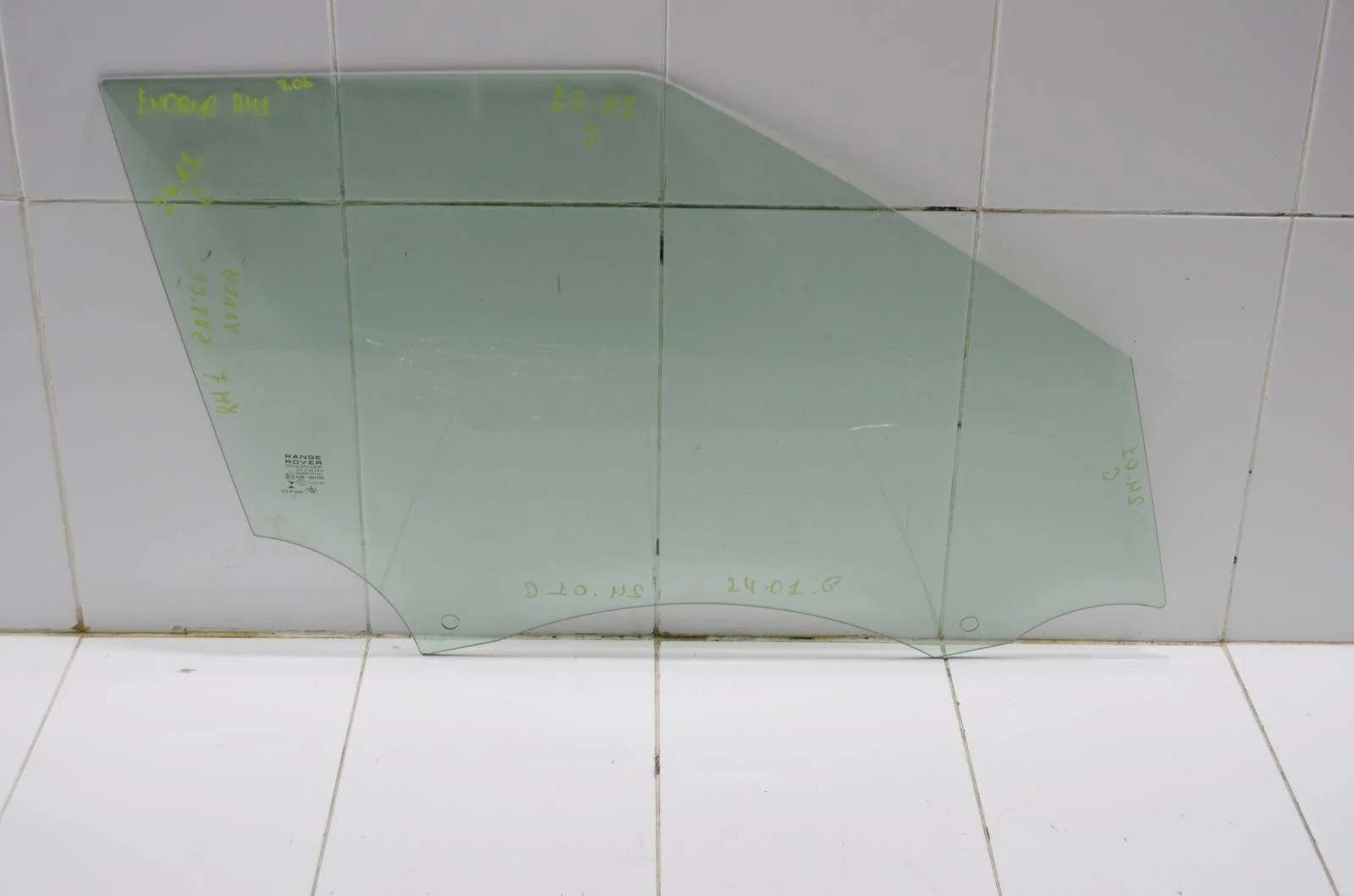 Стекло двери Land Rover RANGE ROVER EVOQUE 2013 LR026302 L538, переднее правое