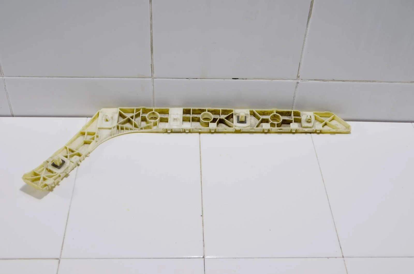 Кронштейн бампера NISSAN TEANA 85220JN20A J32, задний правый