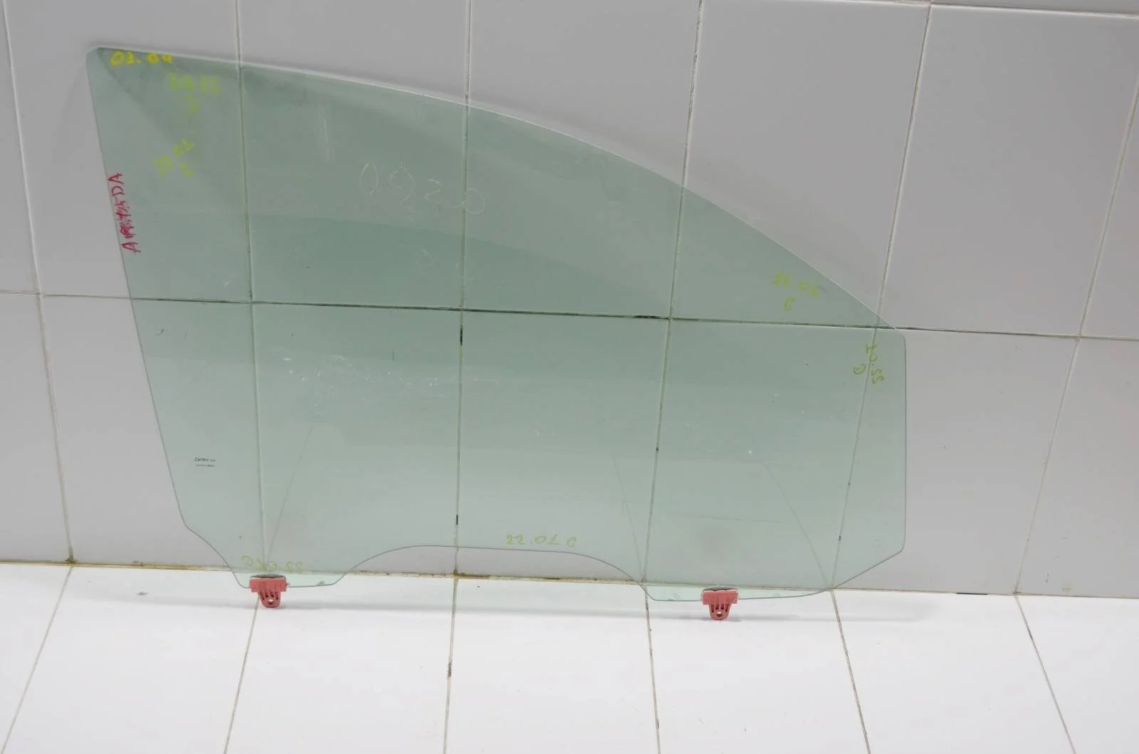 Стекло двери INFINITI QX56 2006 803007S000 JA60, переднее правое