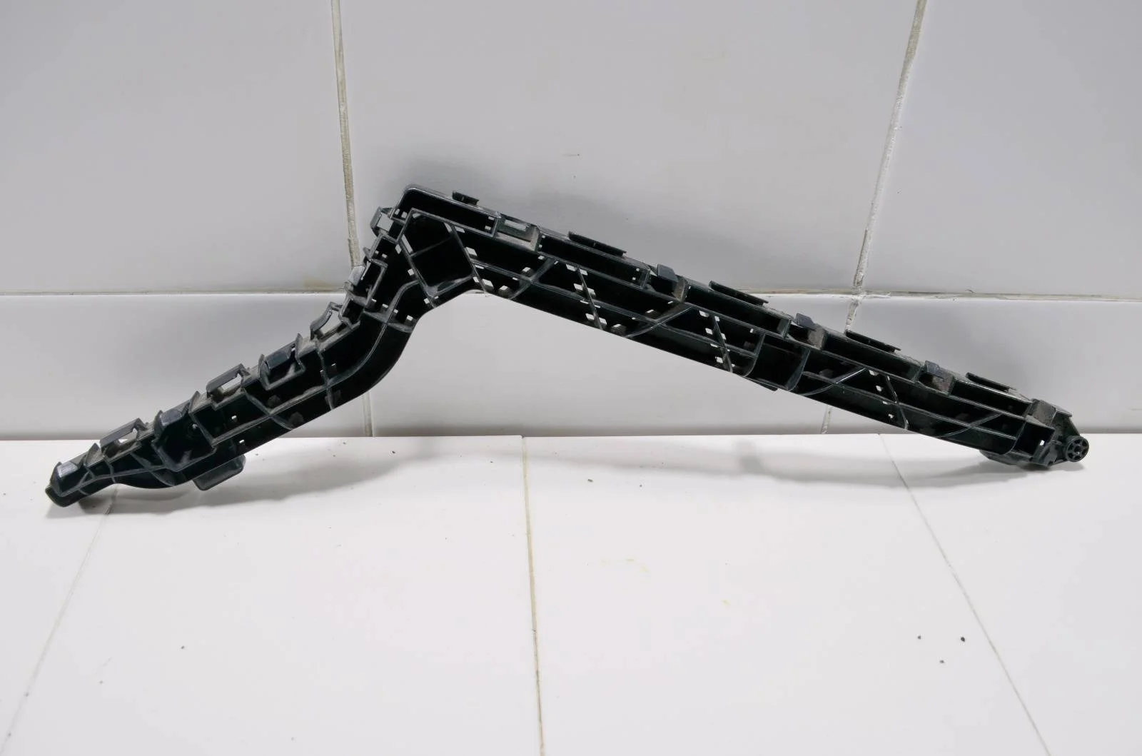 Кронштейн бампера HONDA CR-V 71593T0AA01 RM4, задний правый