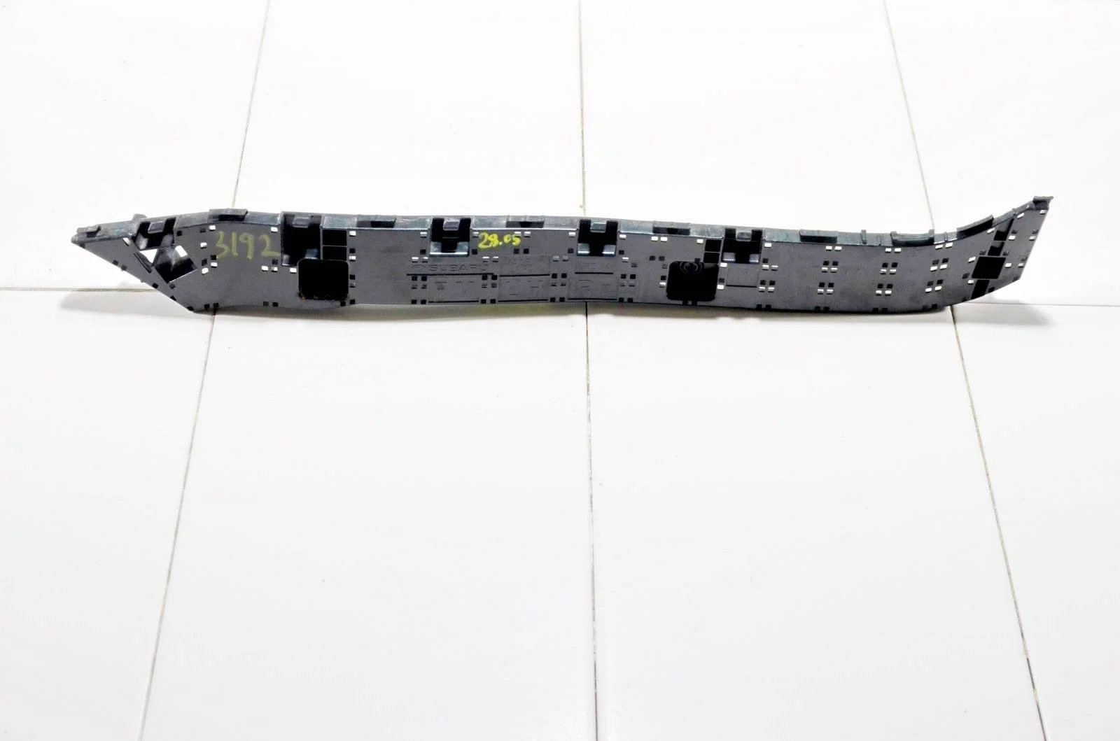 Кронштейн бампера SUBARU FORESTER 57707SG090 S13, задний левый