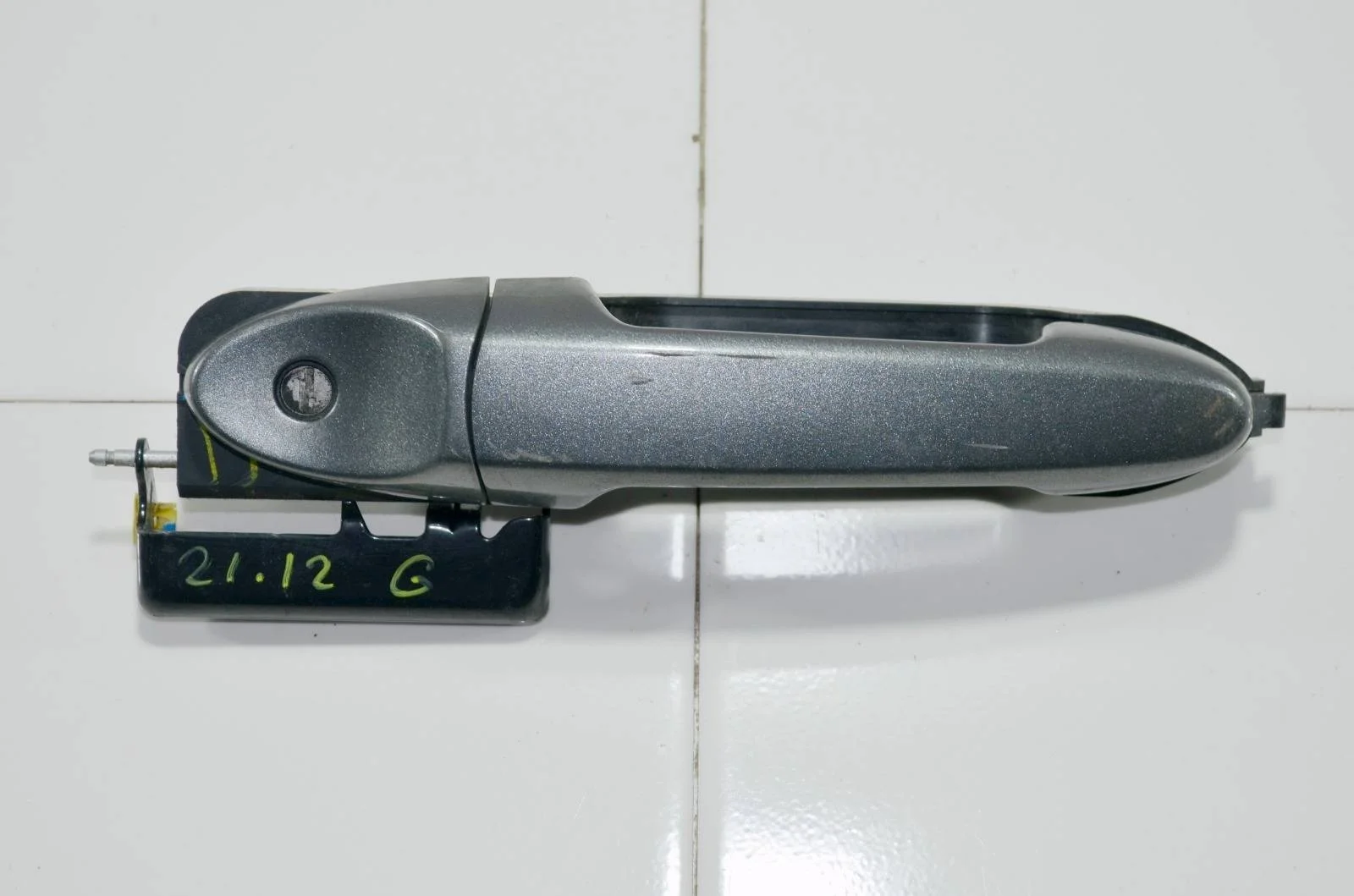 Ручка двери FORD ESCAPE 4895056 TM7, передняя левая