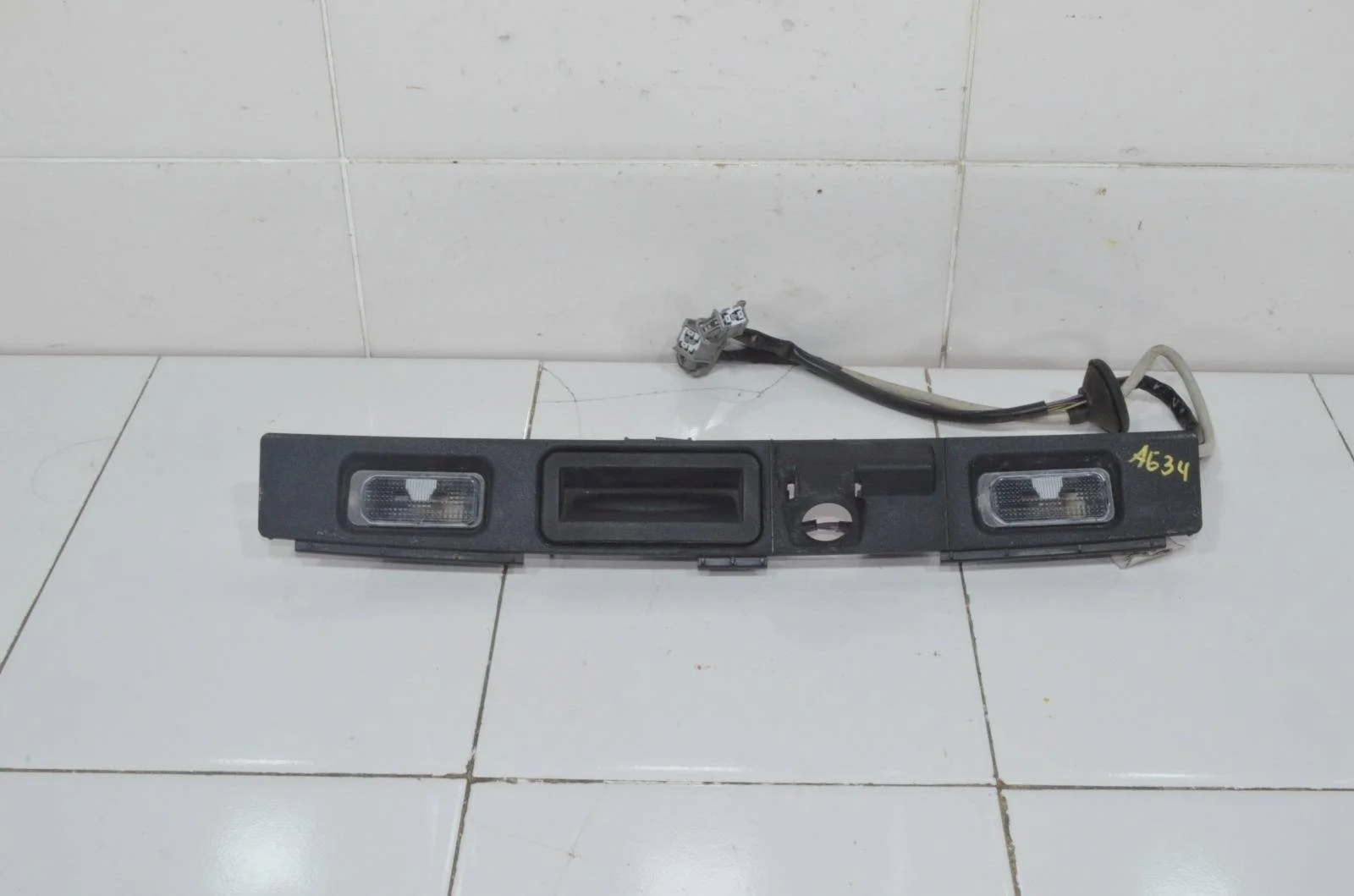 Накладка крышки багажника FORD S-MAX 2006-2015 1423047 CA1