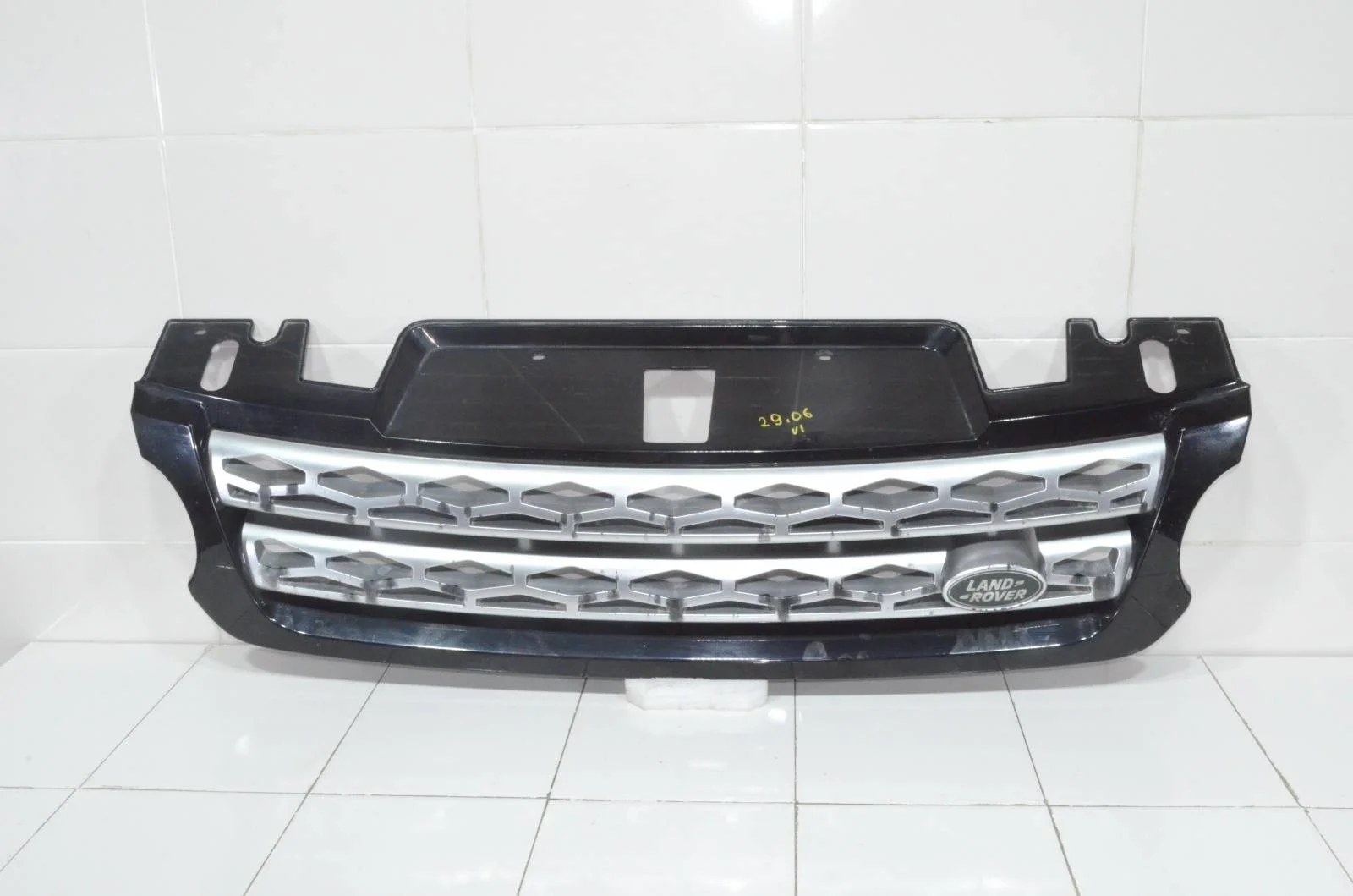 Решетка радиатора LAND ROVER RANGE ROVER SPORT 2013+ DK628200XX L494