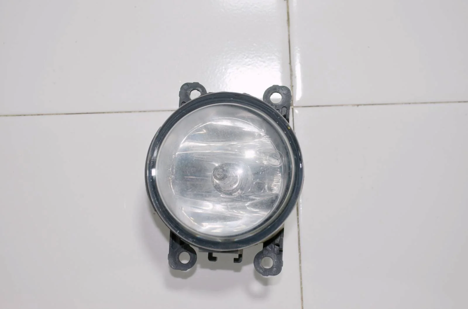 ПТФ FORD FOCUS 4F9Z15200AA BL