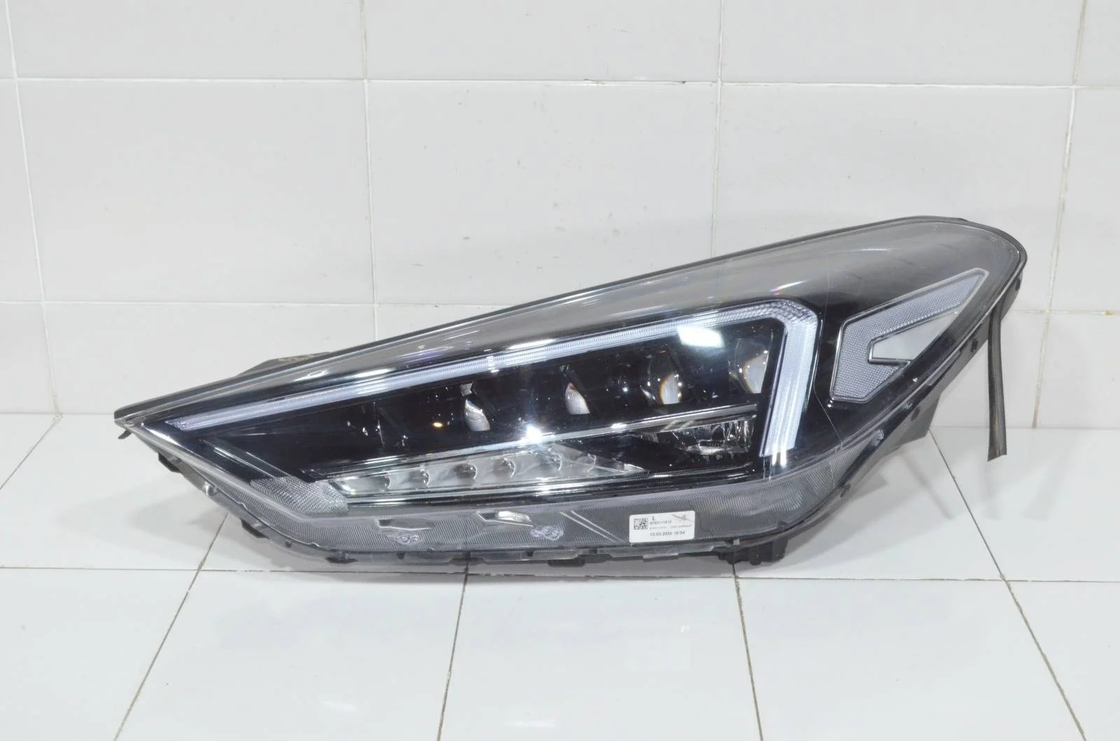 Фара Hyundai Tucson 2018+ 92101D7700 TL, левая