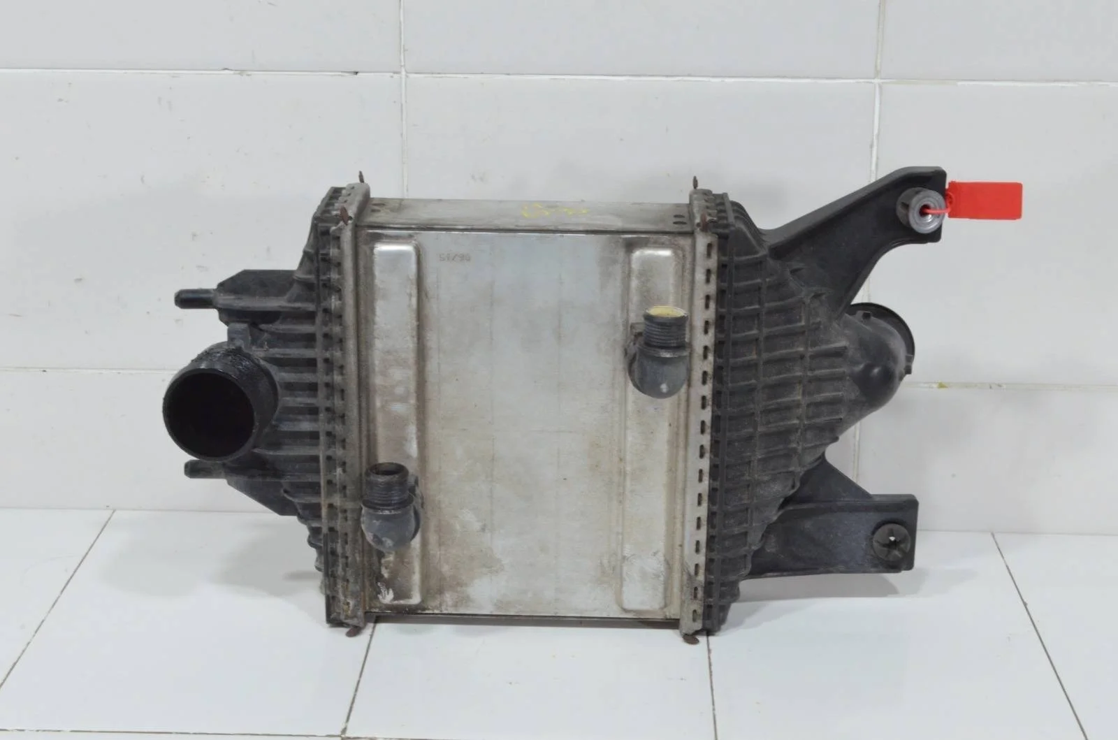 Интеркулер LAND ROVER RANGE ROVER SPORT 2013+ LR062405 L494 3.0 TD