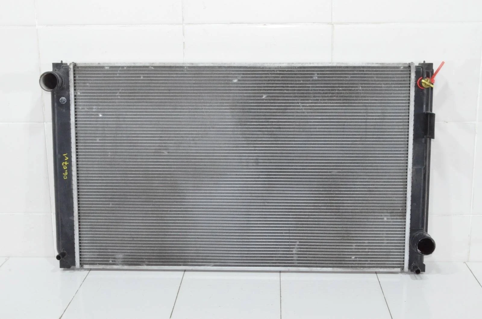 Радиатор охлаждения Lexus NX300h 2014+ 1640036090 Z10