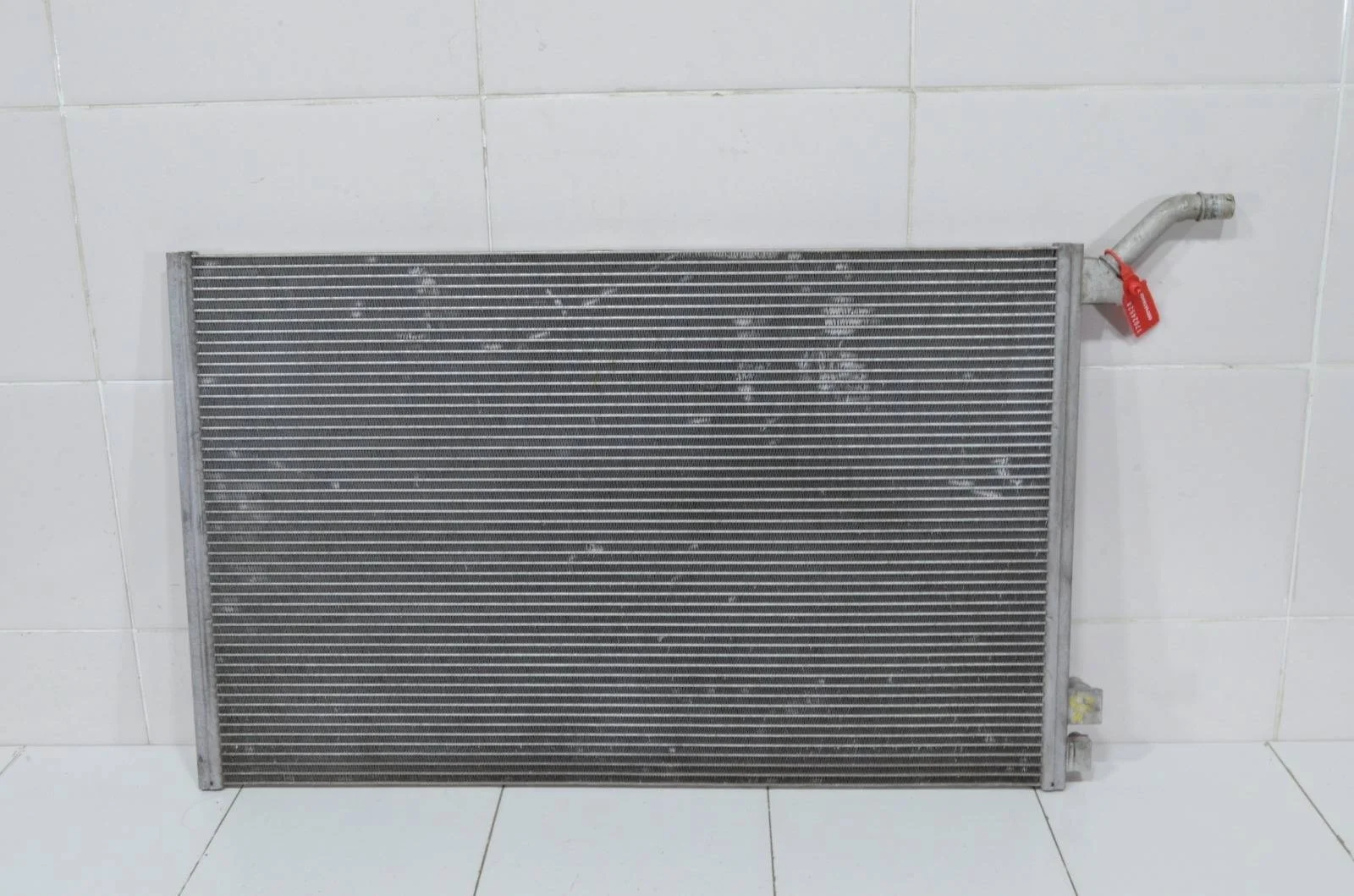 Радиатор дополнительный JAGUAR XF 2015+ T2H2530 X260