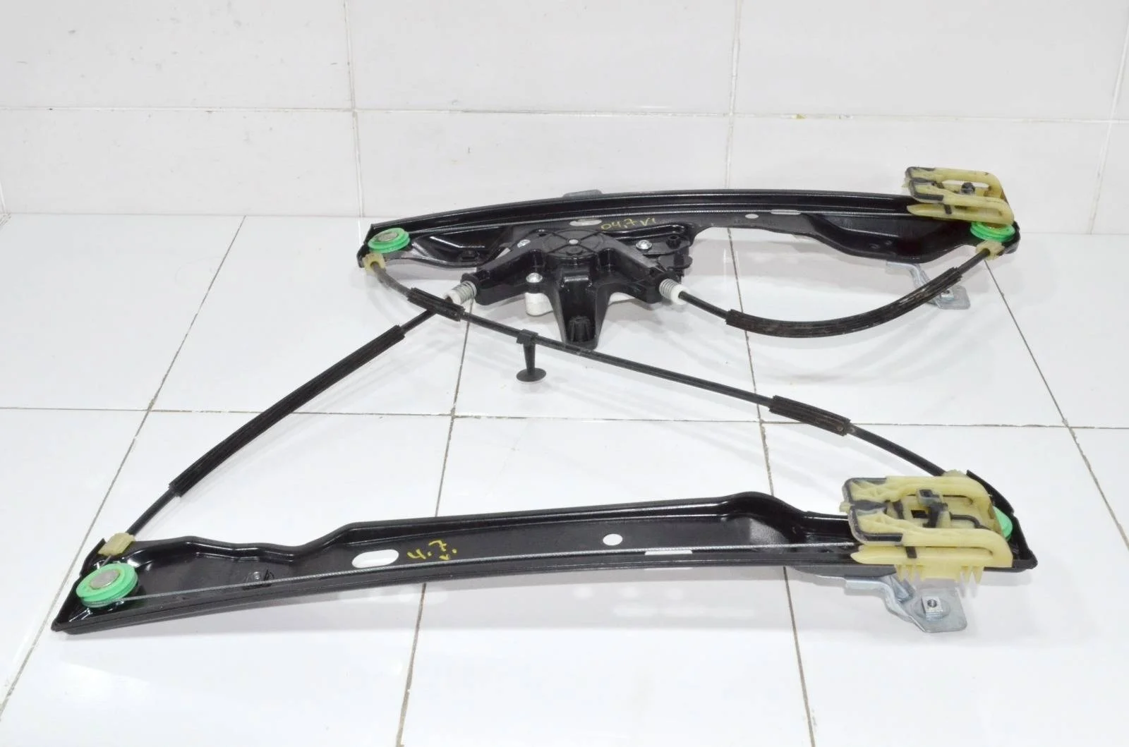 Стеклоподъемник Ford Focus 2015 1870697 CB8, передний правый