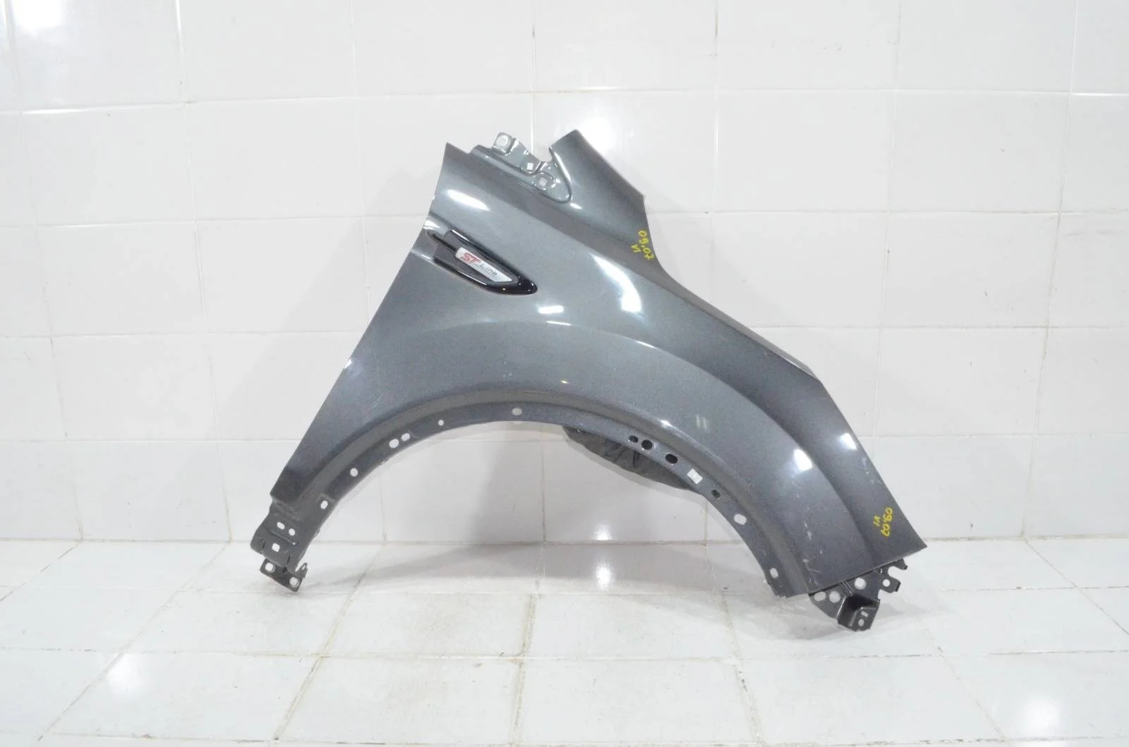 Крыло Ford Kuga 2016+ 2344151 CBS, переднее правое