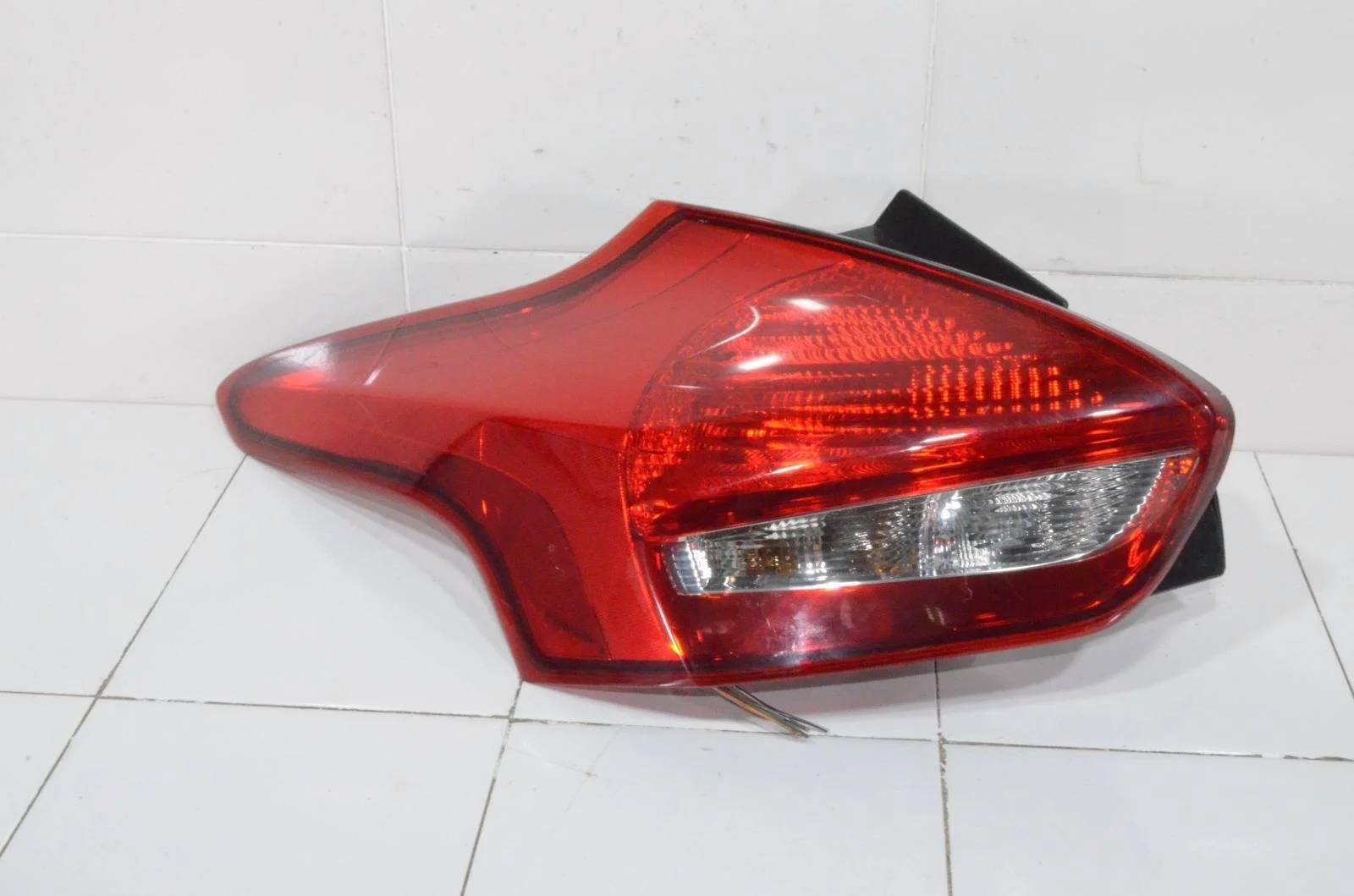 Фонарь Ford Focus 2014+ 1893910 CEW, задний левый