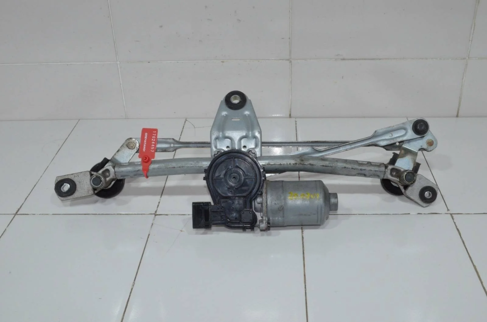 Трапеция стеклоочистителя HYUNDAI SANTA FE 2018+ 98120S1000 TM