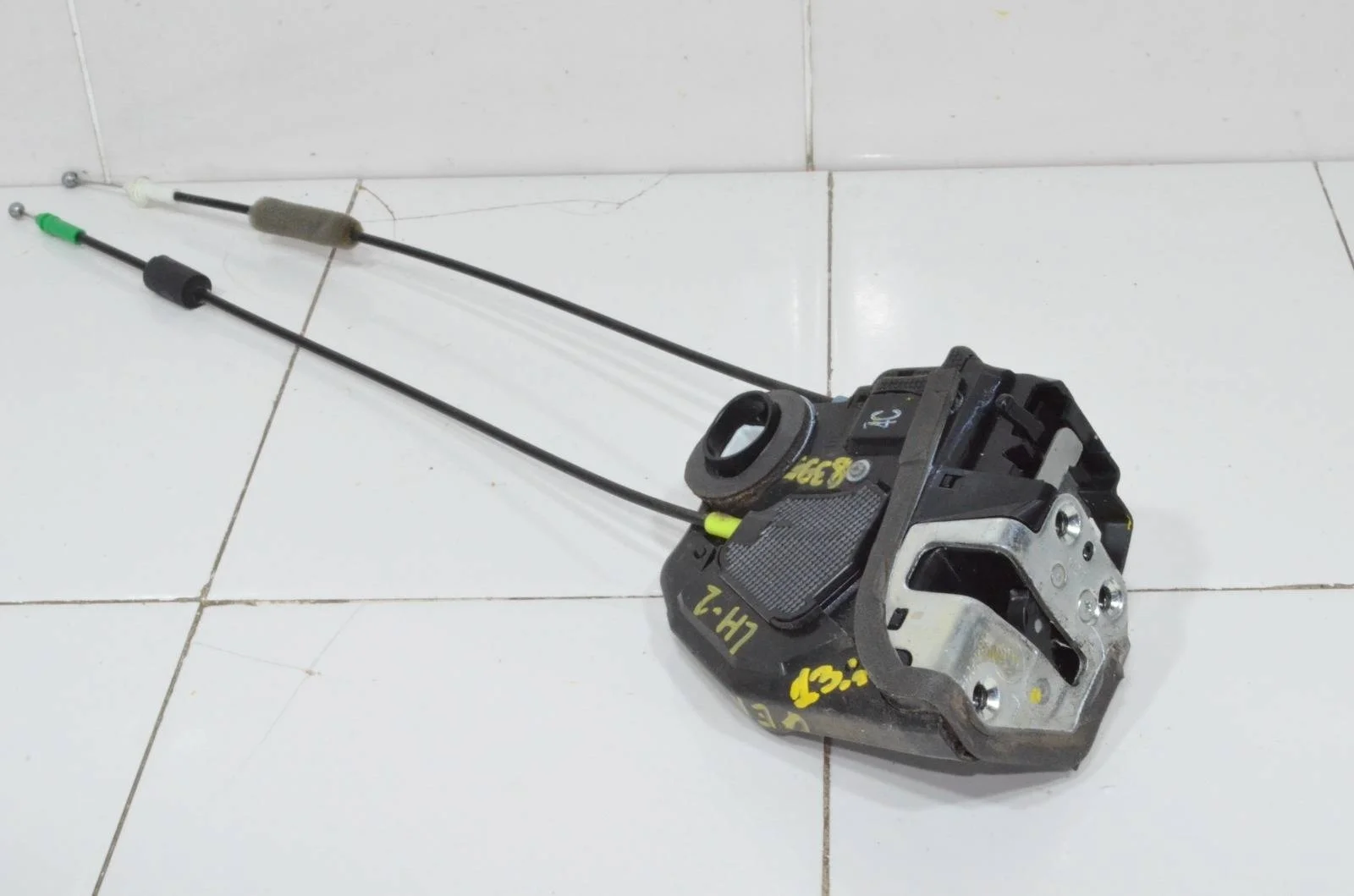 Замок двери Toyota Venza 2008-2017 6906006100 GV10, задний левый