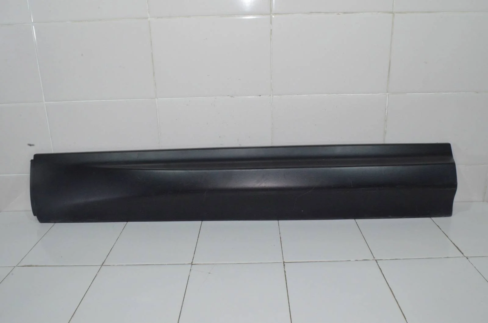 Накладка двери LAND ROVER RANGE ROVER SPORT 2013+ LR125989 L494, передняя левая