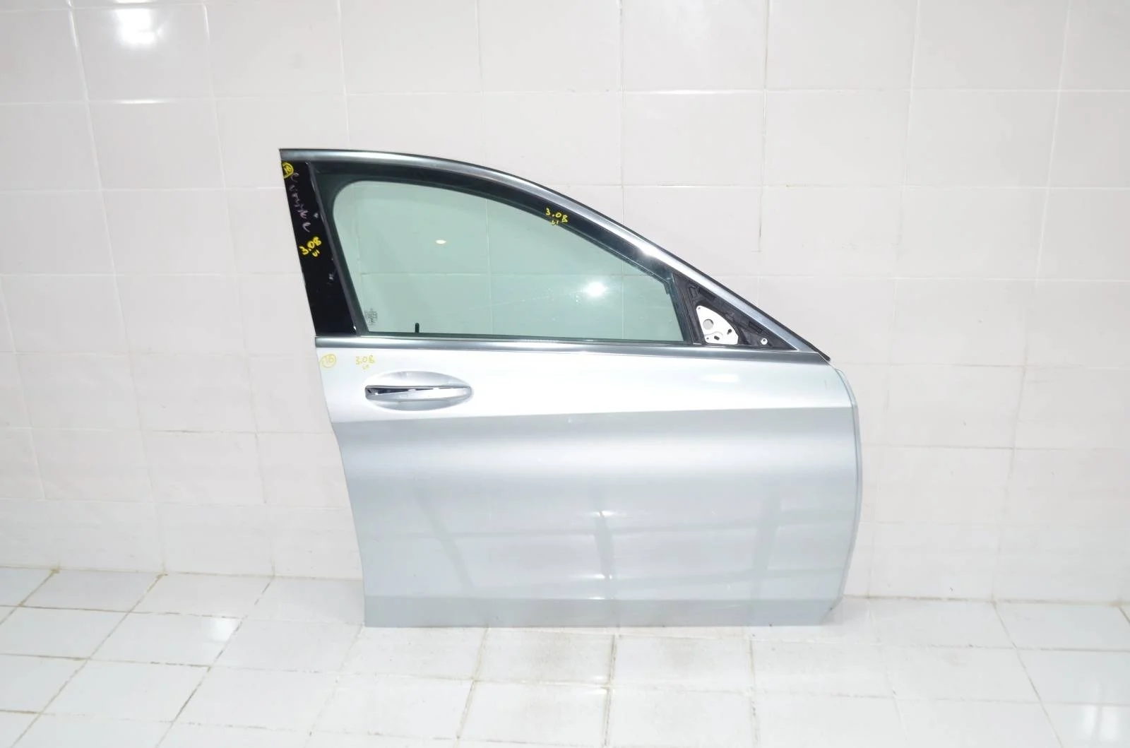 Дверь MERCEDES-BENZ C-Class 2013+ A2057200205 W205, передняя правая