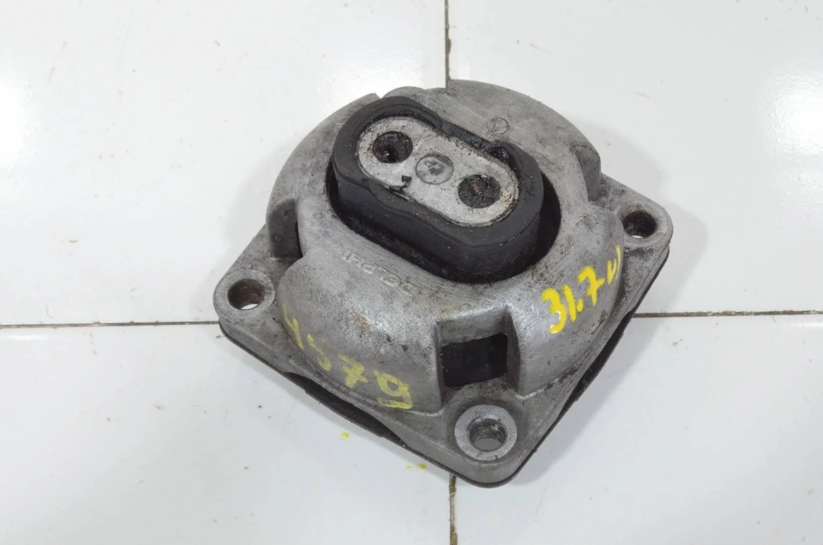 Опора КПП MERCEDES GL-Class 2011 A1642401218 X164