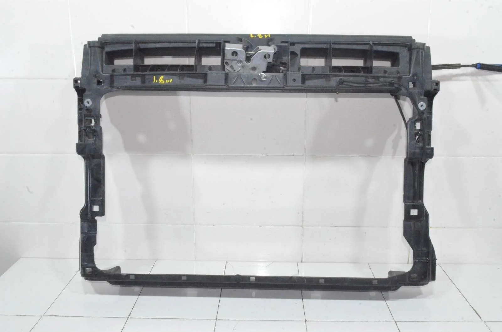 Панель передняя (телевизор) VOLKSWAGEN TIGUAN 2016+ 5NA805588K AD1