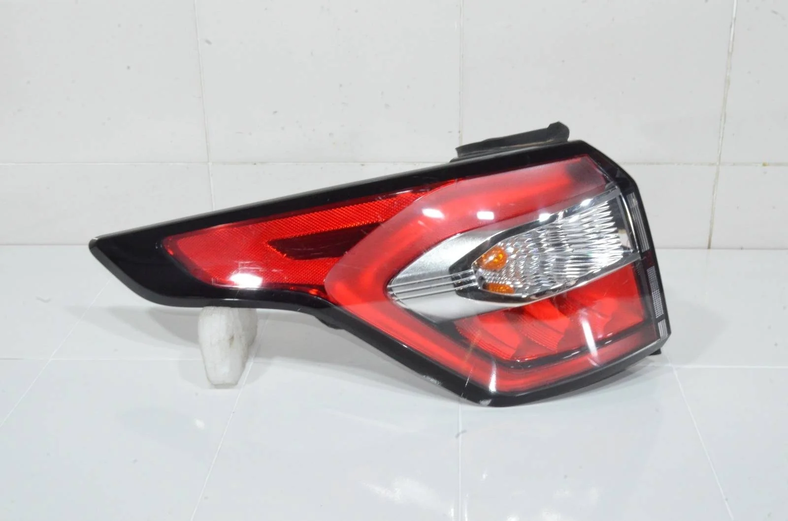 Фонарь Ford Kuga 2016+ 2333197 CBS, задний левый