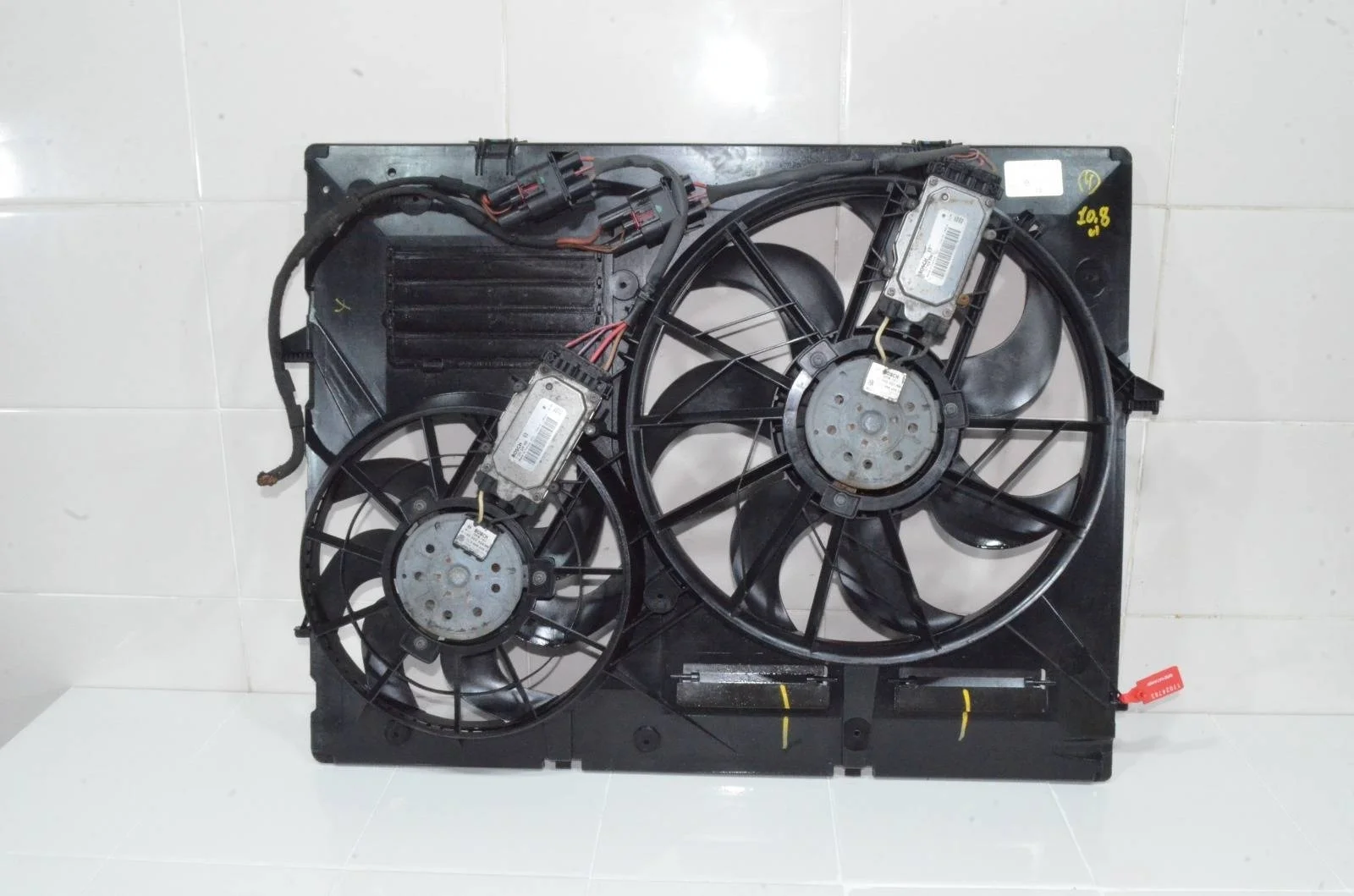 Диффузор в сборе AUDI Q7 2008 7L0121207D 4L