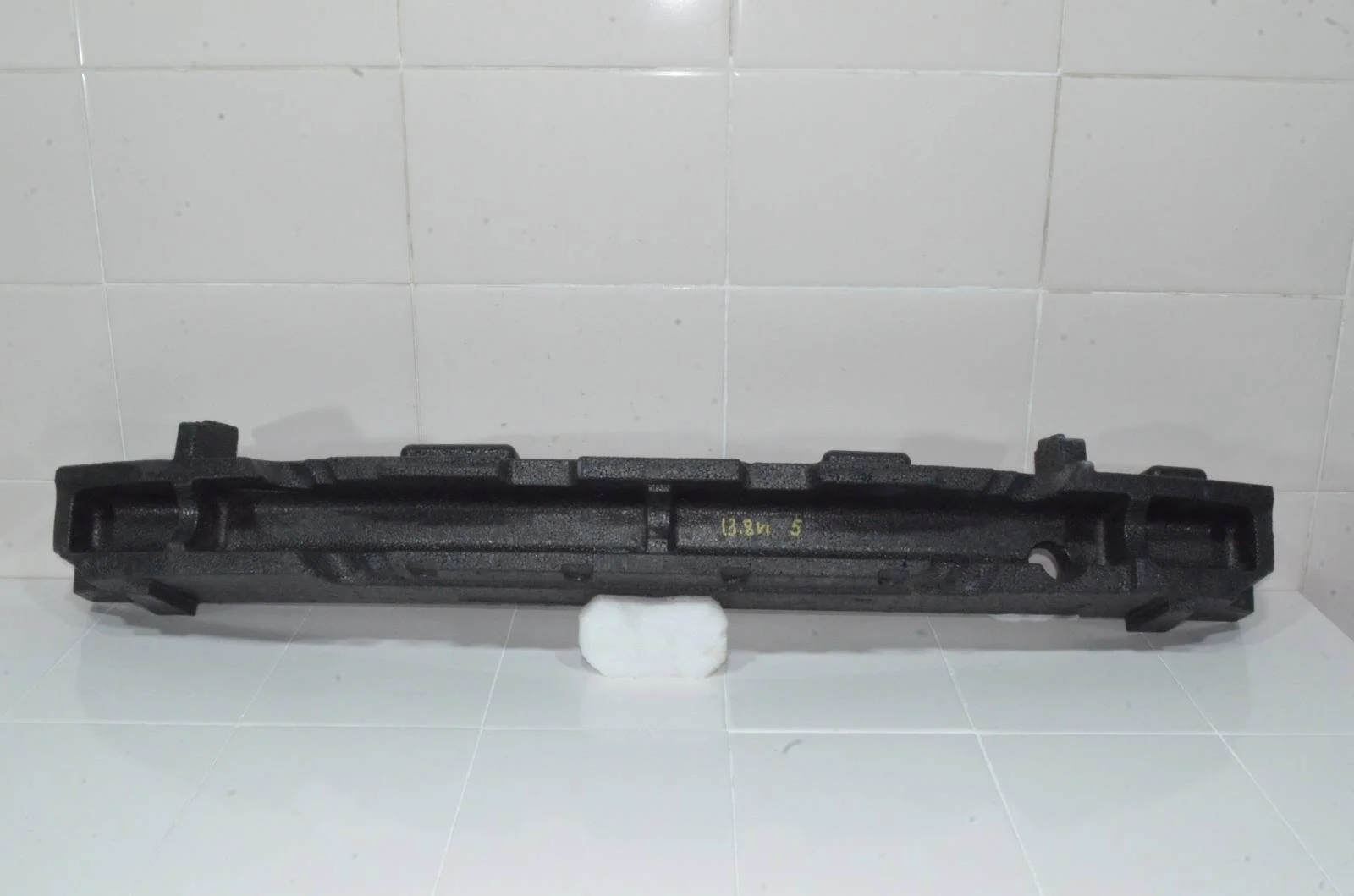 Абсорбер бампера NISSAN QASHQAI 2013+ 62090HV00A J11, передний