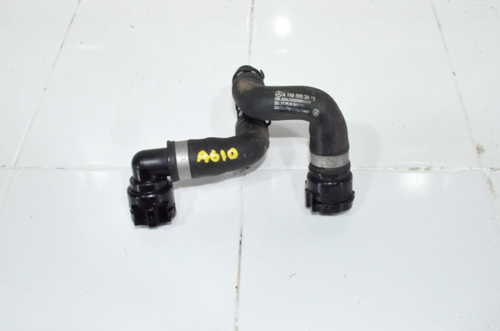 Патрубок системы охлаждения MERCEDES-BENZ GL-Class 2012+ A1665003475 X166