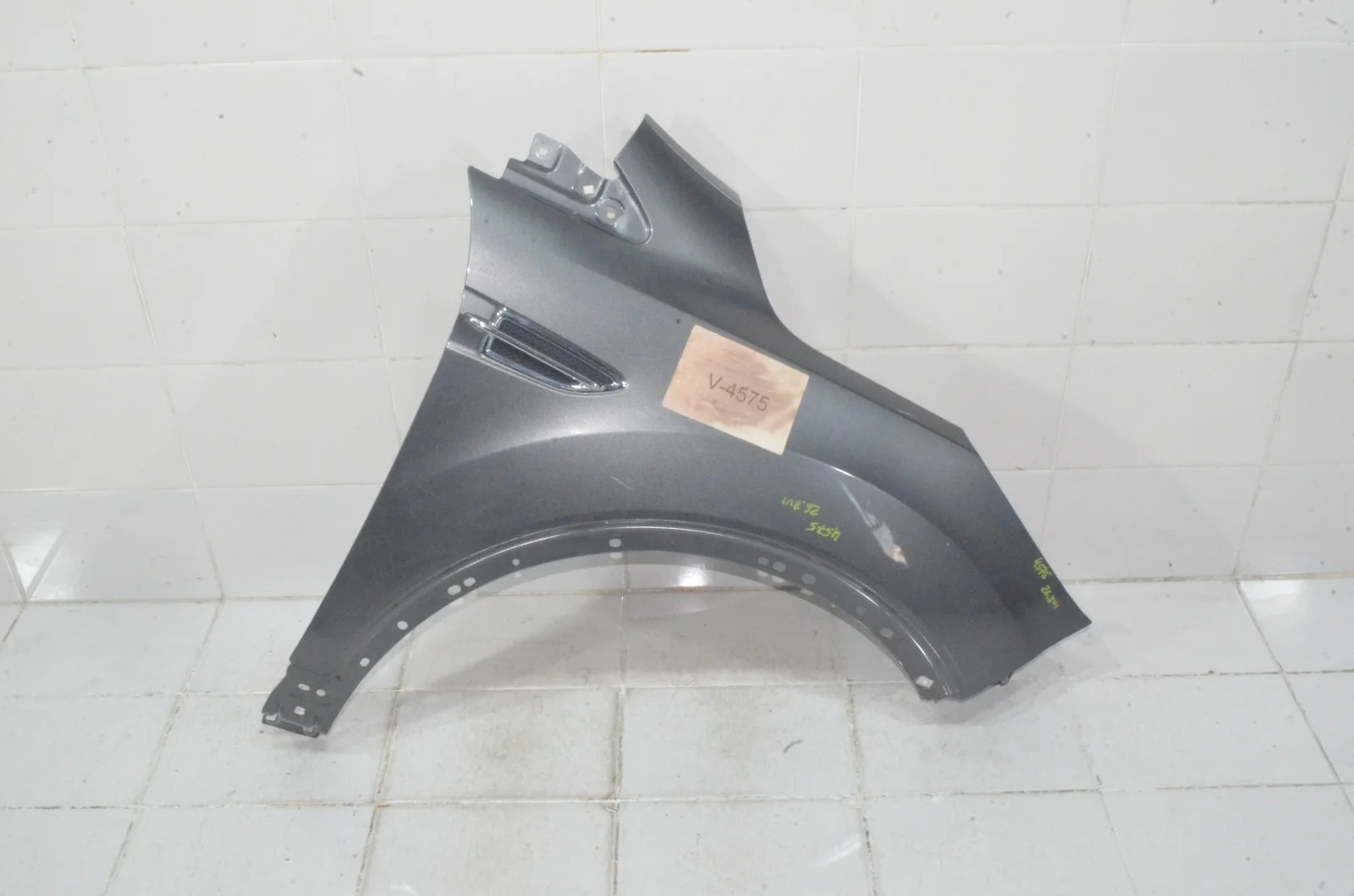 Крыло Ford Escape 2012+ GJ5Z16005A 3, переднее правое