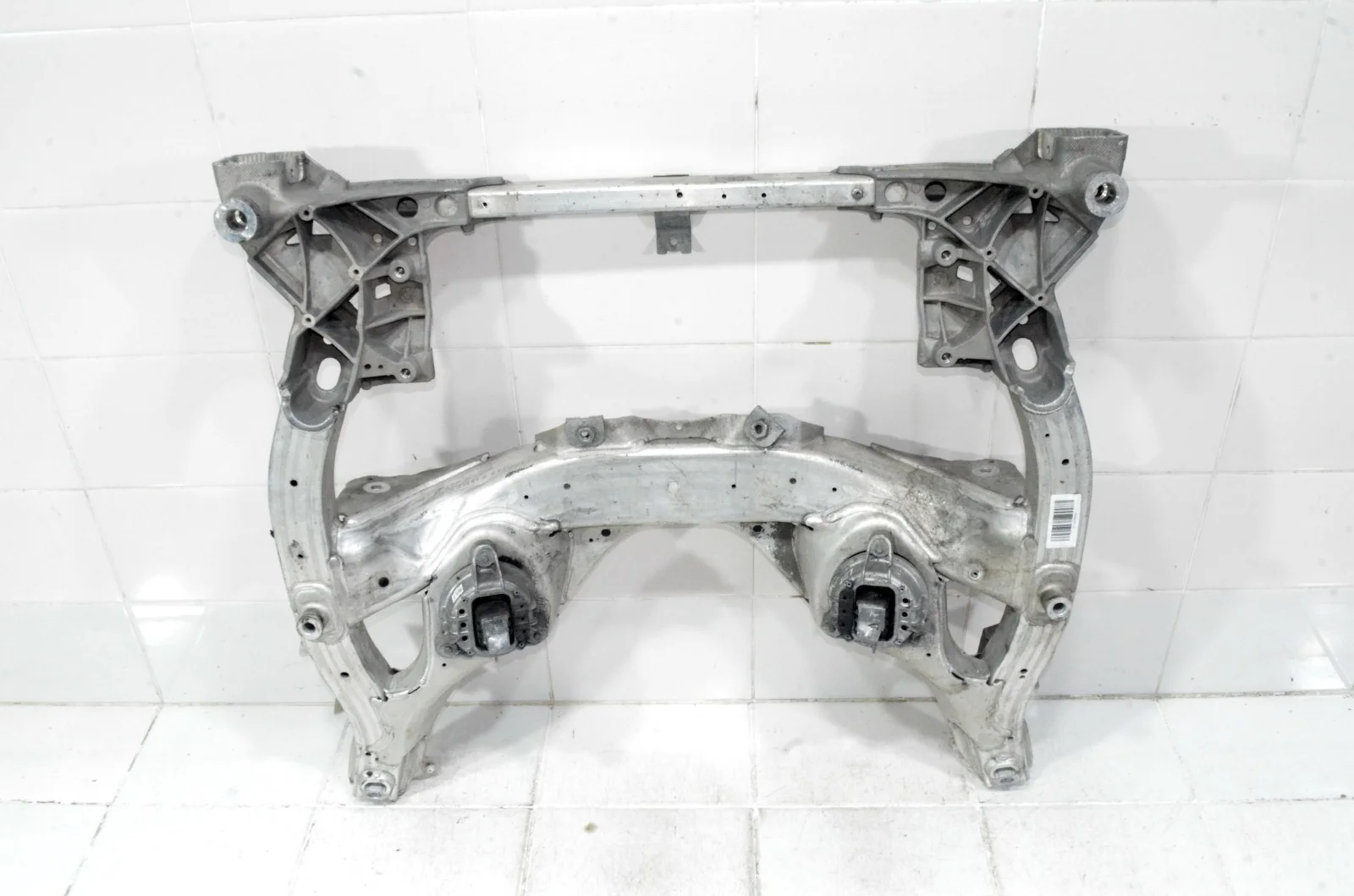 Подрамник BMW 5-Series 2009+ 31116796692 F10