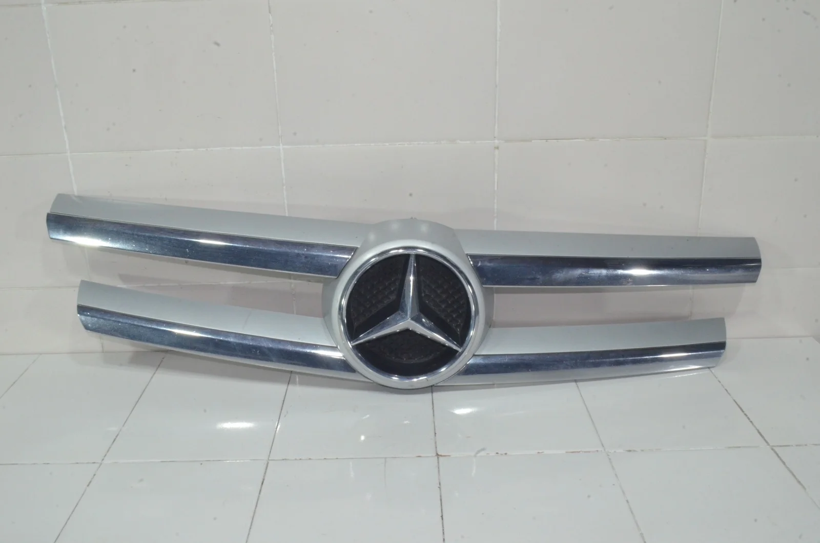 Решетка радиатора MERCEDES-BENZ GL-Class 2012+ A16688002859982 X166