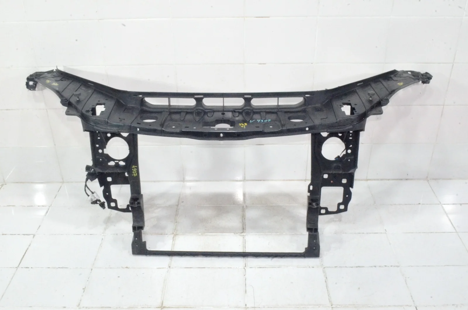 Панель передняя (телевизор) MERCEDES-BENZ GL-Class 2012+ A1666201101 X166