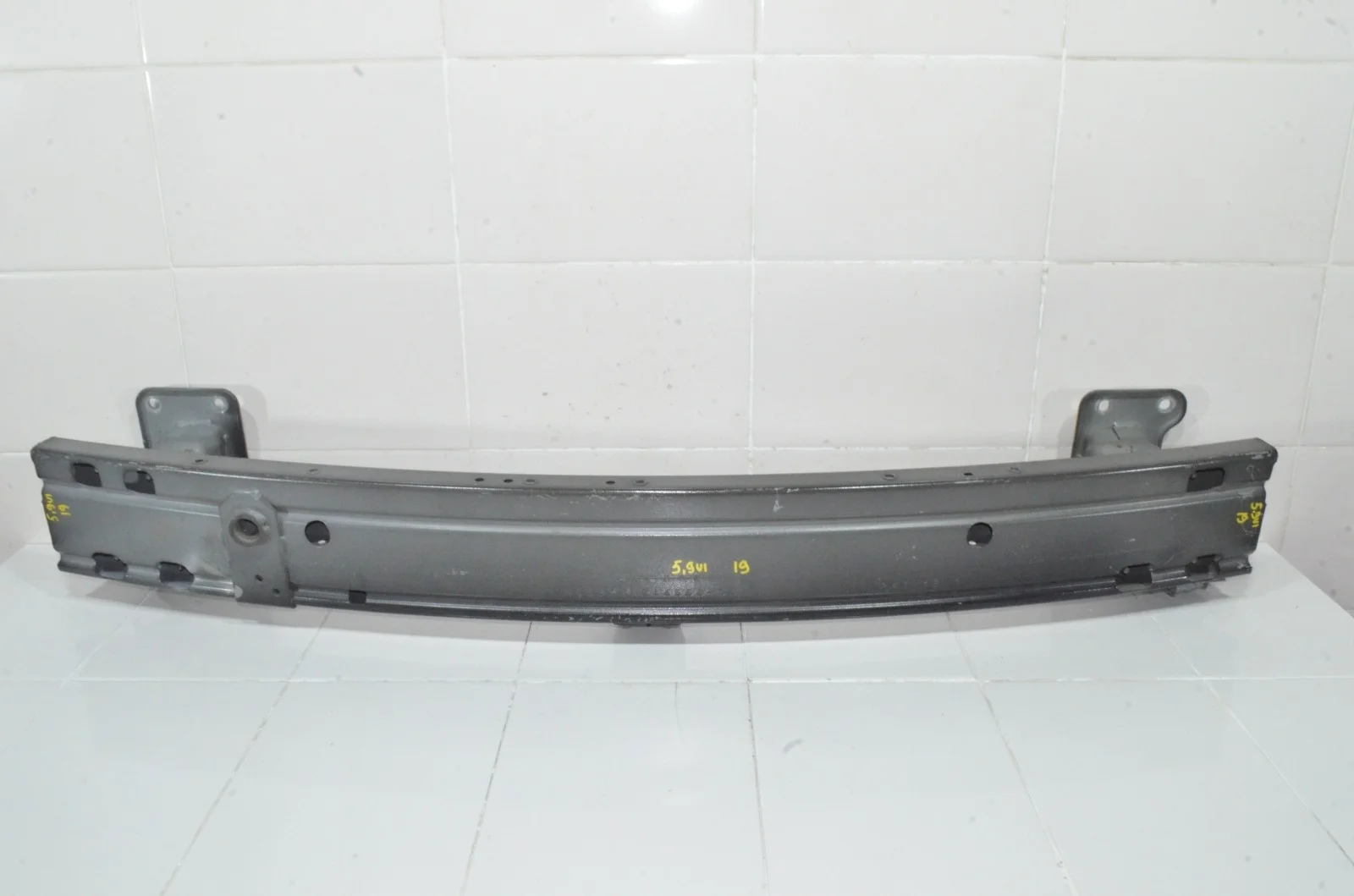 Усилитель бампера NISSAN QASHQAI 2015 F20304EAMA J11, передний