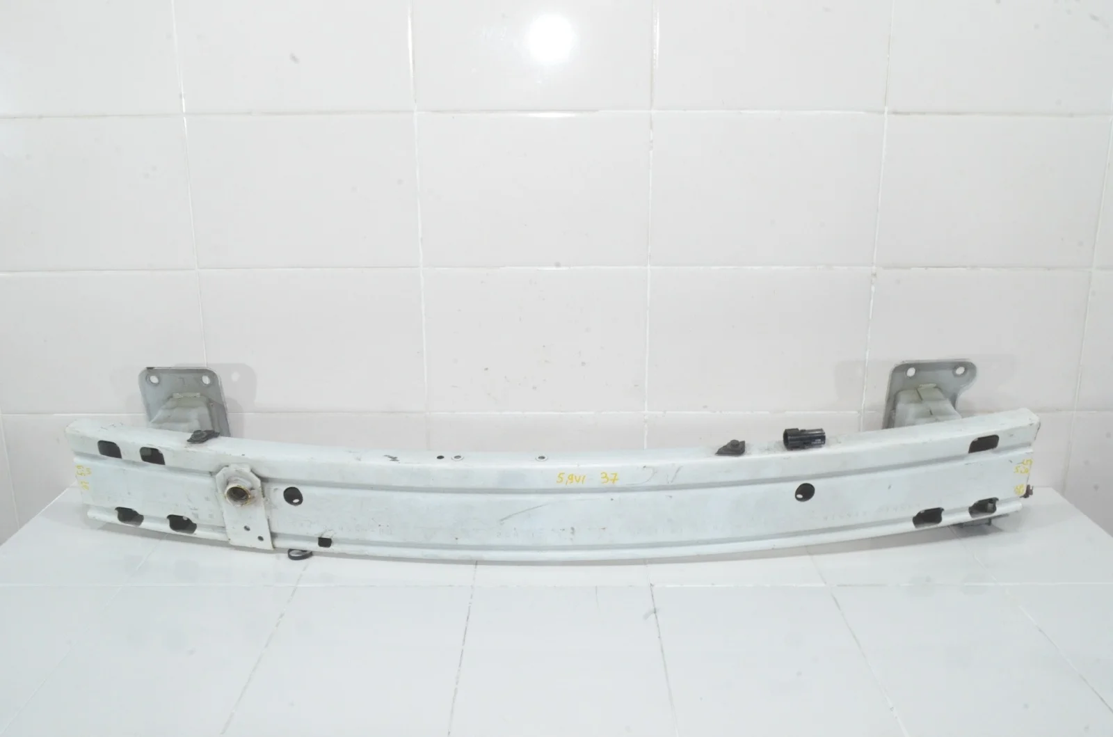 Усилитель бампера NISSAN QASHQAI 2015 F20304EAMA J11, передний