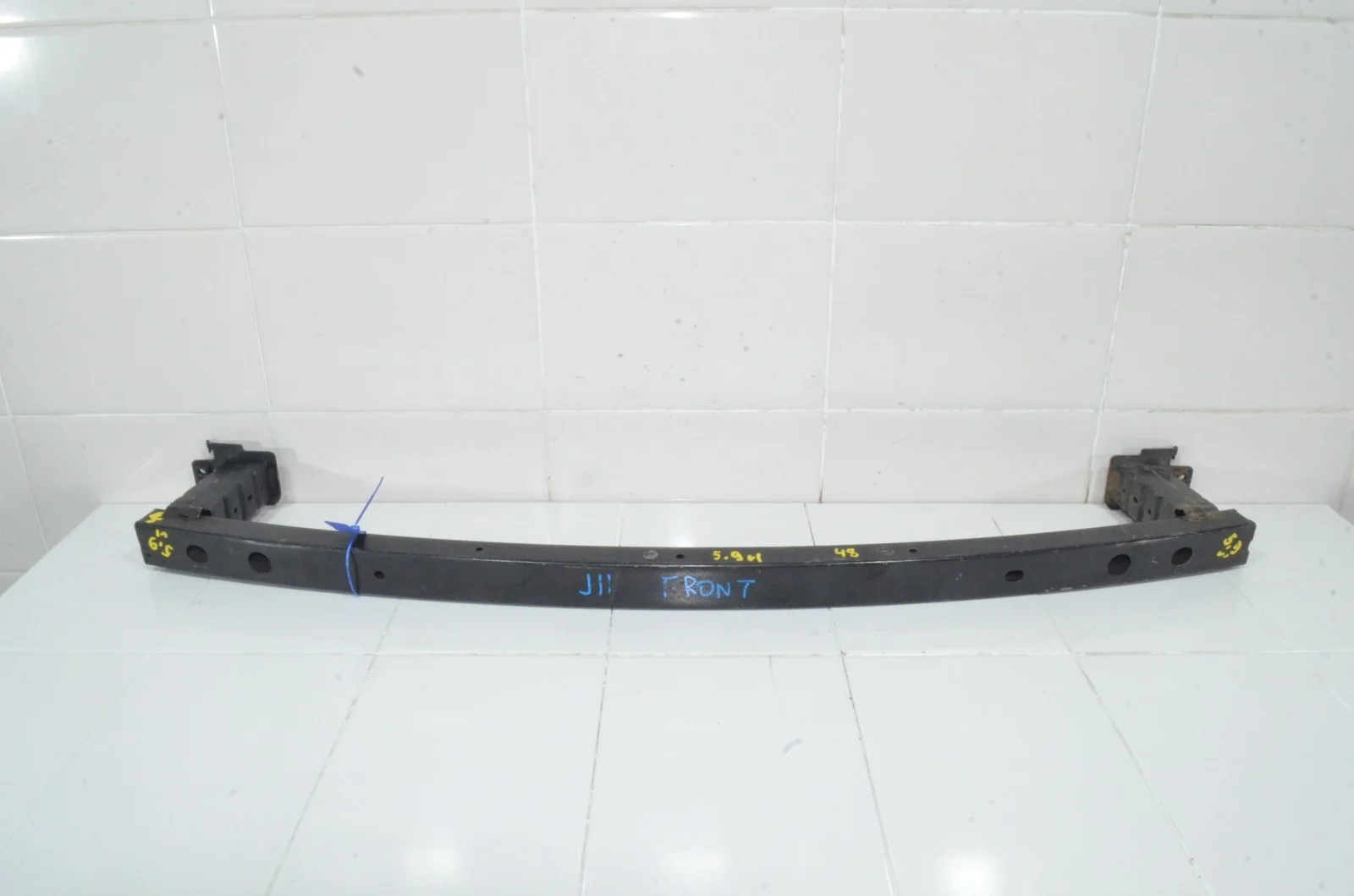 Усилитель бампера NISSAN QASHQAI 2017 62030HV51A J11, передний